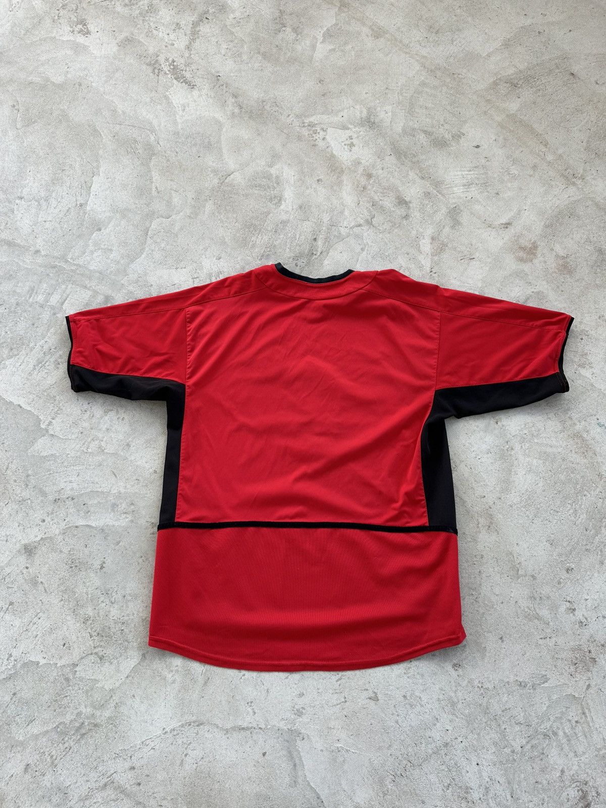 Nike Vintage T-Shirt Nike Manchester Vodafone Soccer Jersey L Size US L / EU 52-54 / 3 - 6 Thumbnail