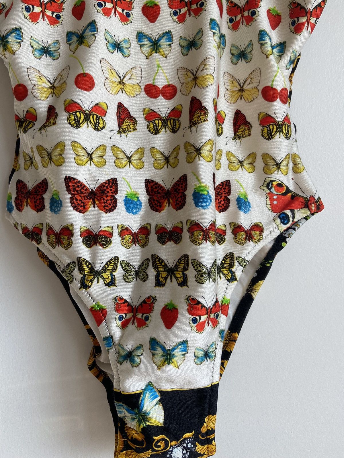 Versace Versace S/S 2018 Butterfly Swimsuit Size ONE SIZE - 4 Thumbnail