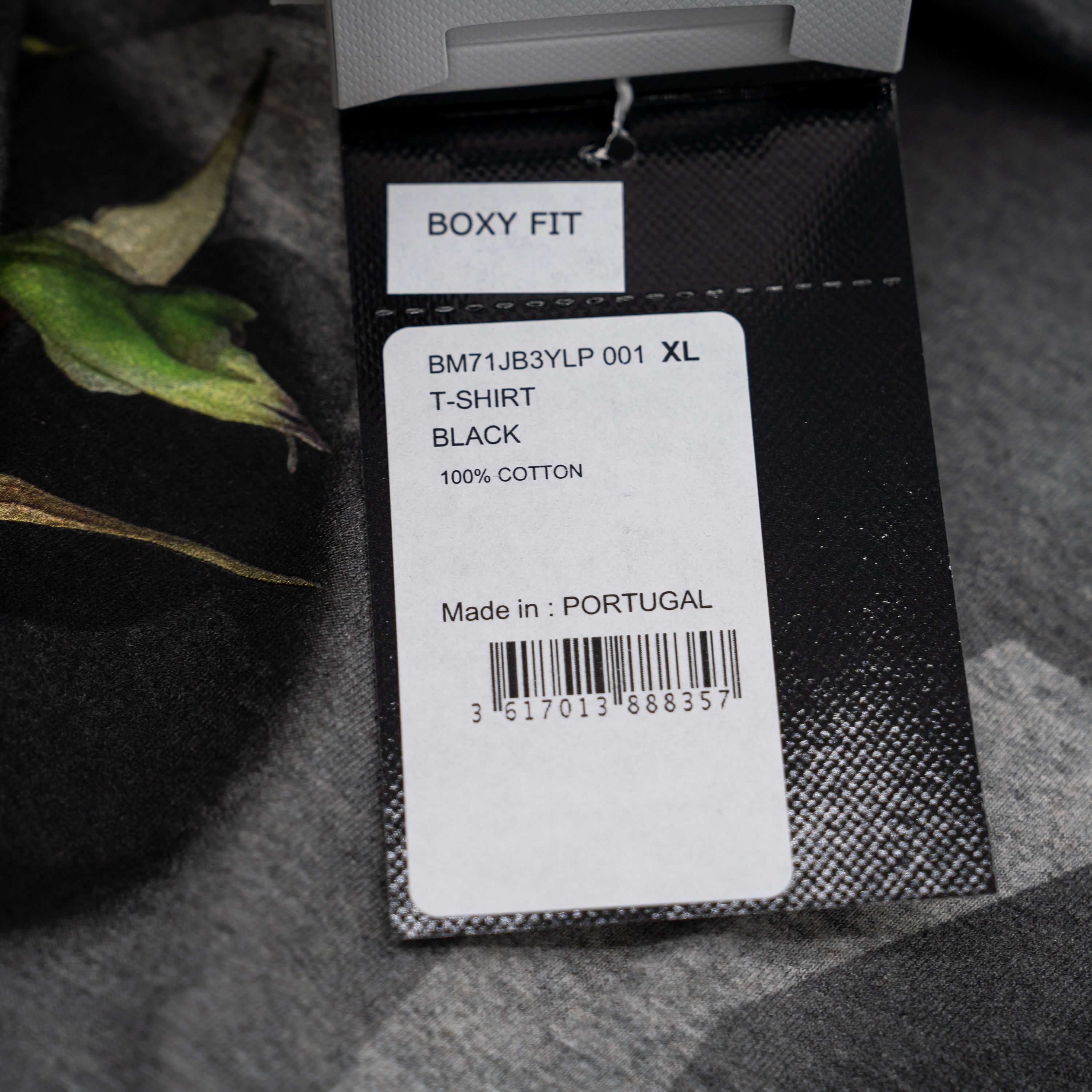 Givenchy XL Givenchy Floral Graphic Faded Grey T-Shirt Size US XL / EU 56 / 4 - 4 Thumbnail
