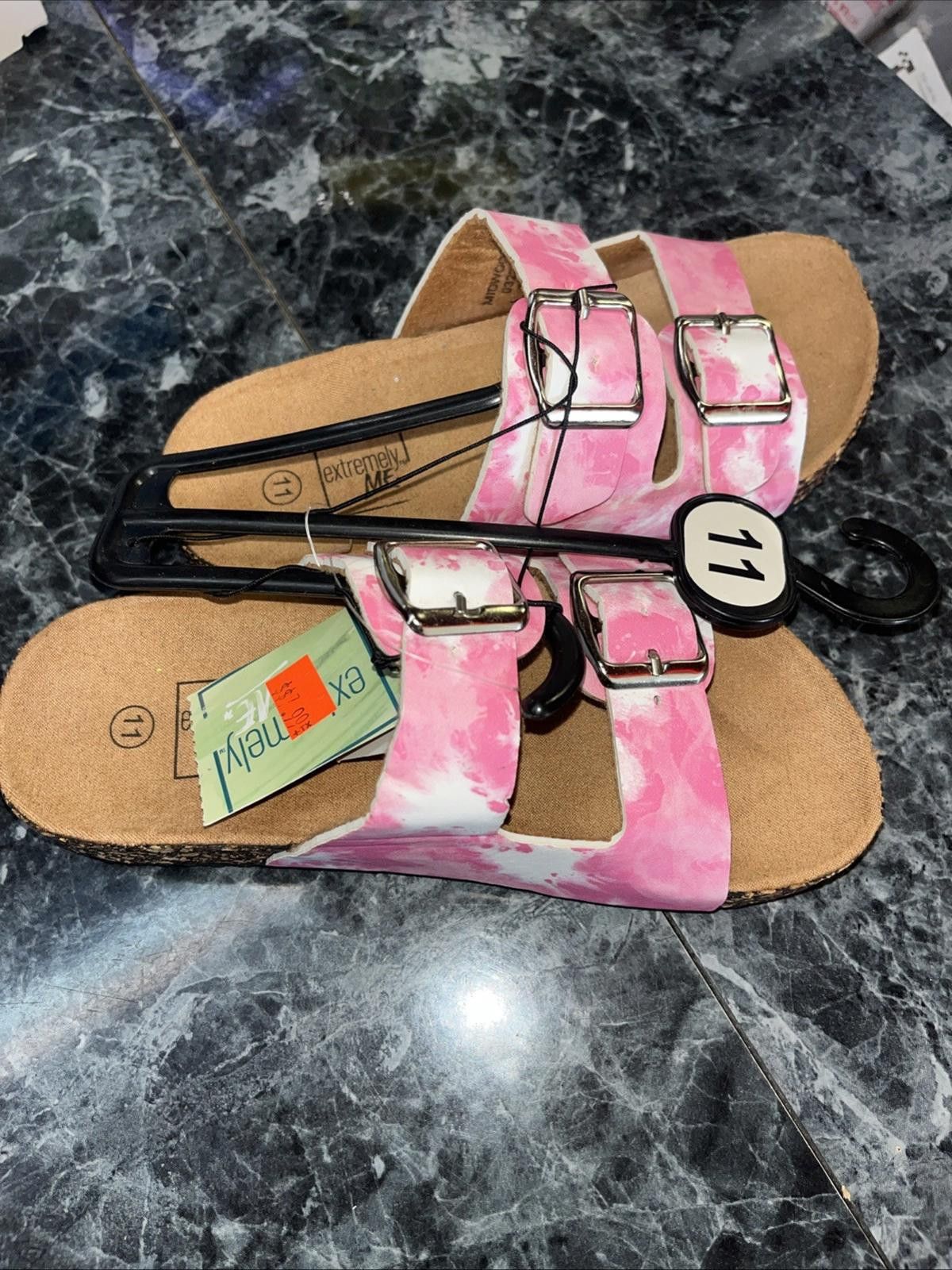 Other NWT Extremely Me Kids Pink Sandals Size 11 Size US 11 / IT 41 - 3 Thumbnail