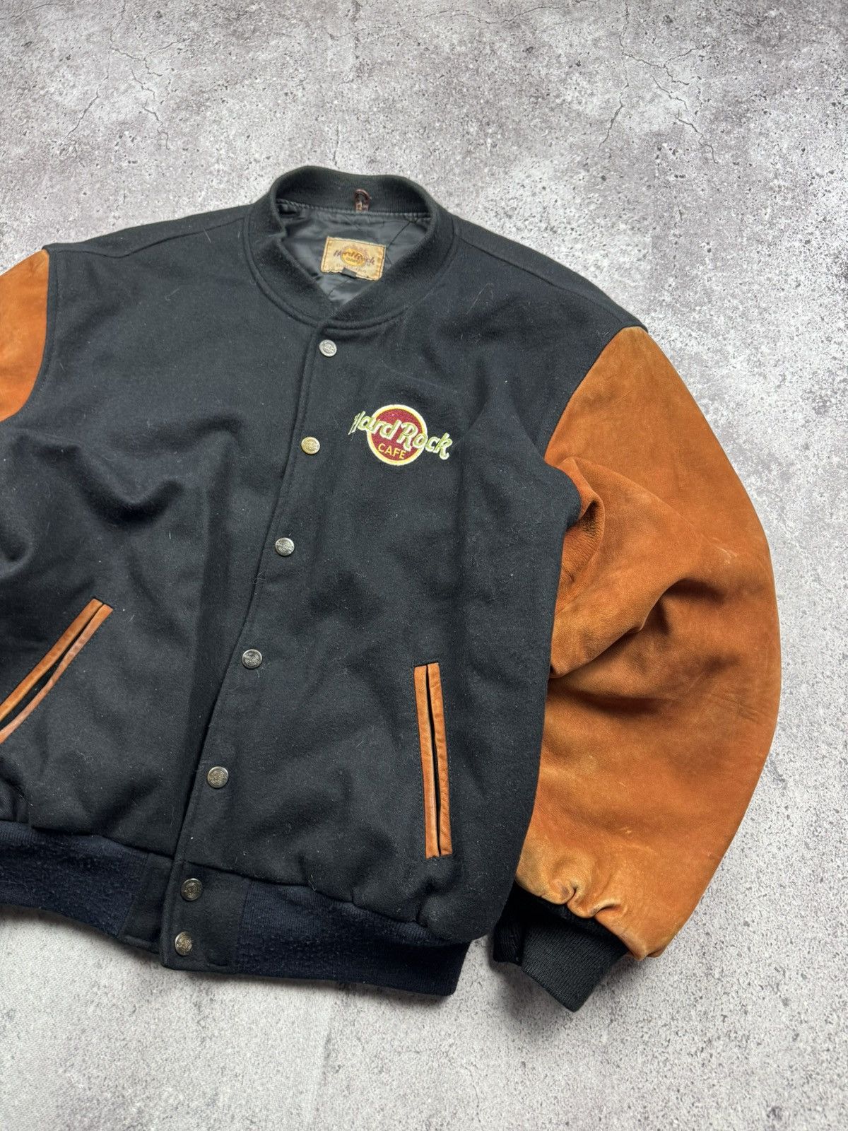 Hard Rock Cafe Vintage Hard Rock Varsity Wool Collarless Bomber Jacket Size US L / EU 52-54 / 3 - 4 Thumbnail