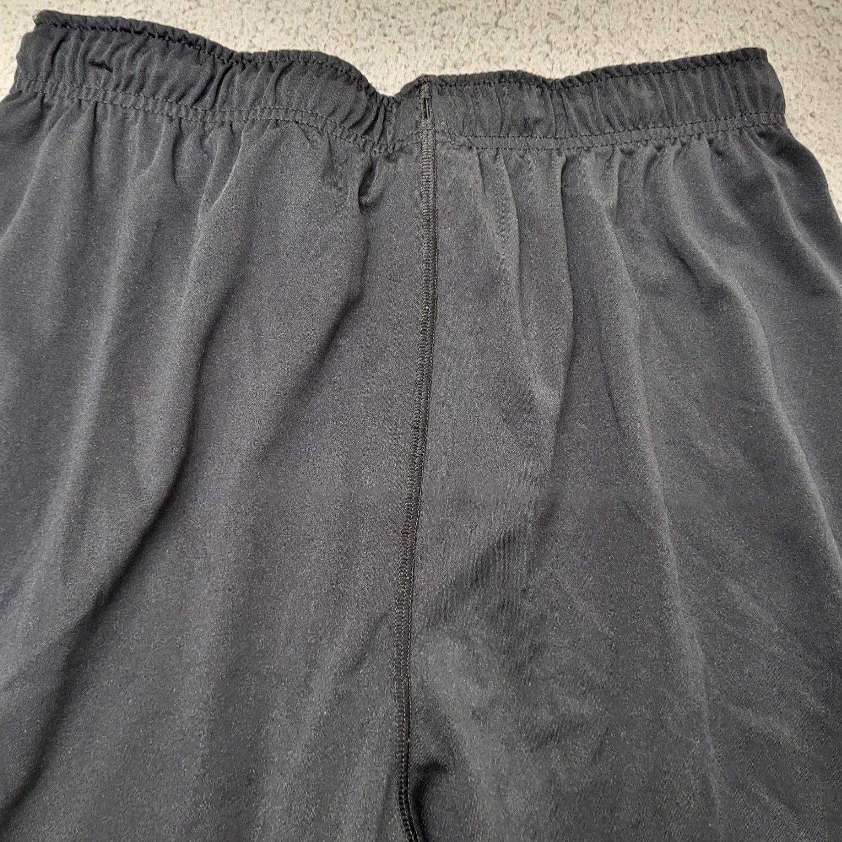 Nike Nike Athletic Dri-Fit Shorts Men Medium Black Training Running Basketball Size US 31 - 5 Thumbnail