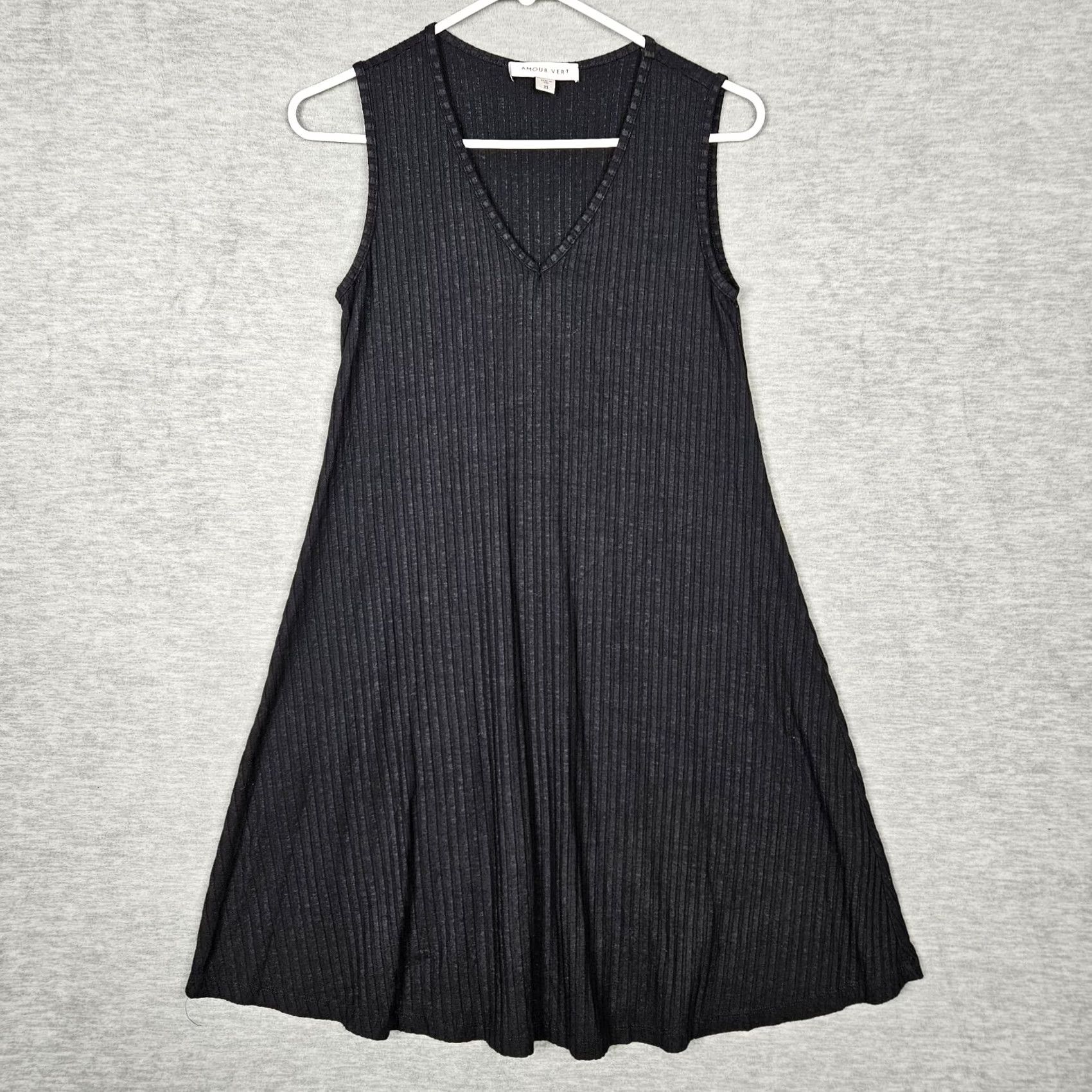 Vintage AMOUR VERT V-Neck Ribbed Sleeveless Women's Dress XS Black Modal Spandex A-Line Casual Vintage No Size XS / US 0-2 / IT 36-38 - 2 Thumbnail