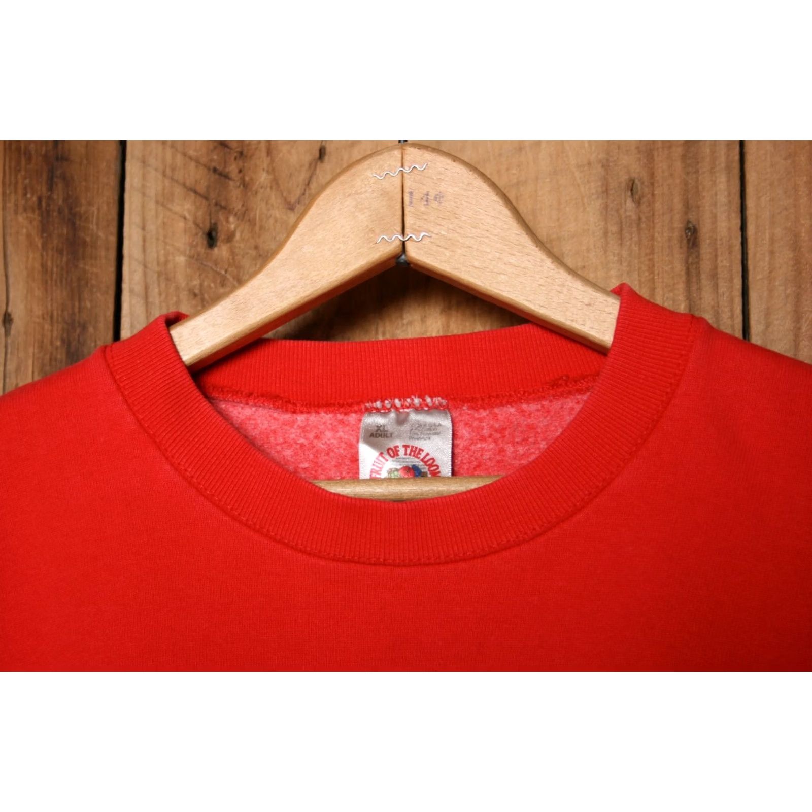 Fruit Of The Loom VINTAGE Iowa State College of Design Red FOTL Super Cotton Sweatshirt Sz. XL Shirt Mens XL Red Cotton/Polyester Sweatshirt Size US XL / EU 56 / 4 - 2 Thumbnail