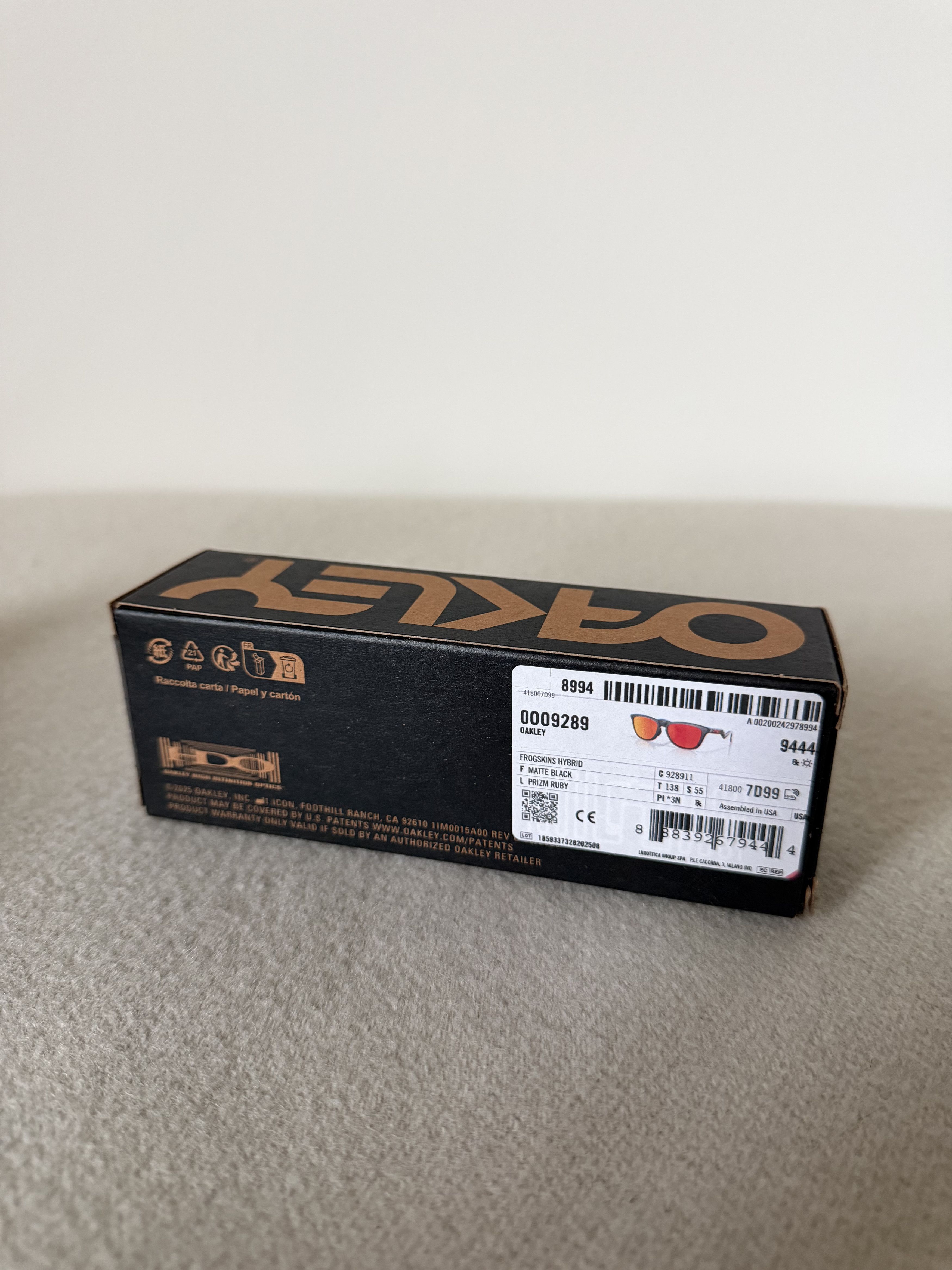 Oakley Oakley Albino & Preto Frogskin Sunglasses in Matte Black Size ONE SIZE - 9 Thumbnail