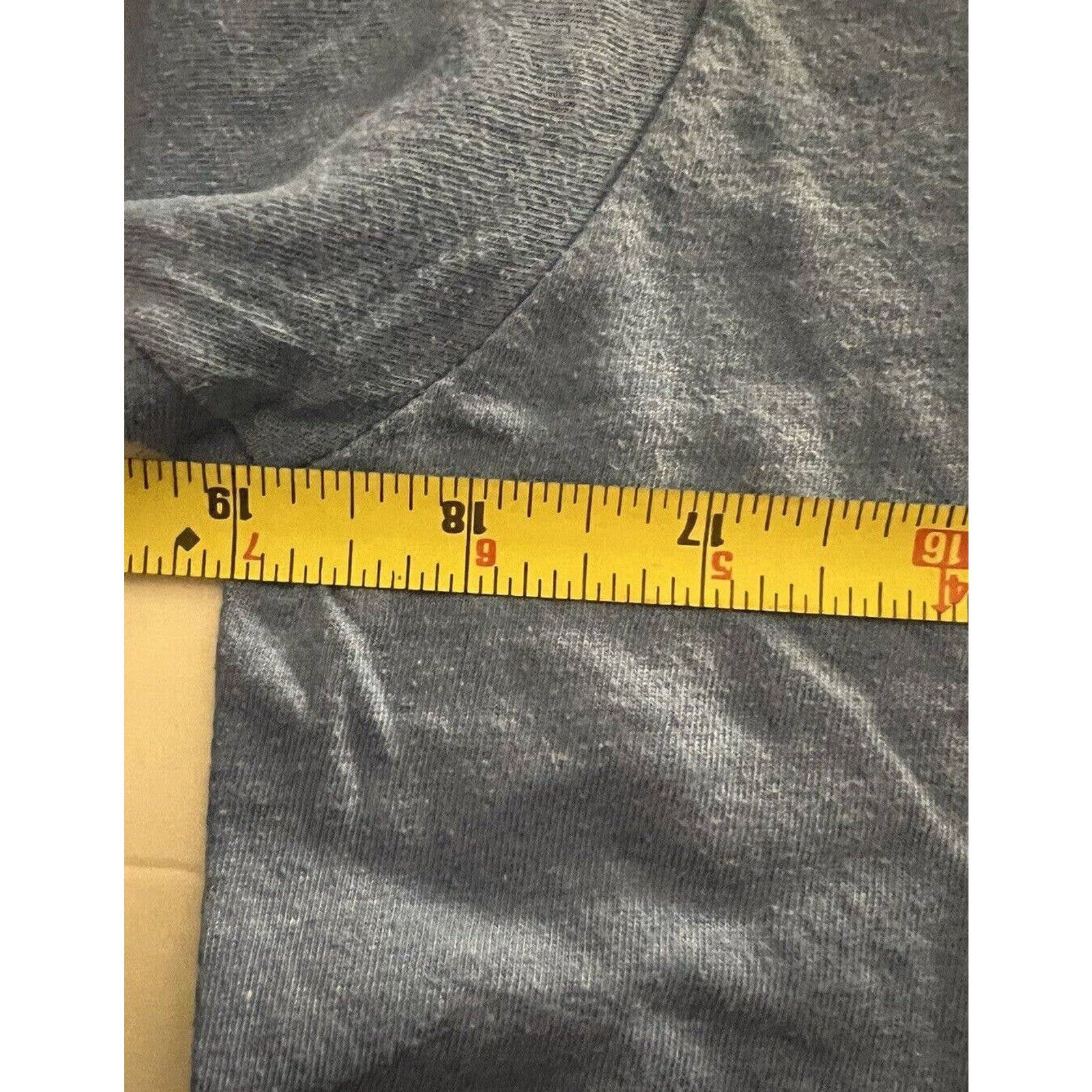 Levi's Levi's Built Strong Size Medium Graphic Tee Size US M / EU 48-50 / 2 - 4 Thumbnail