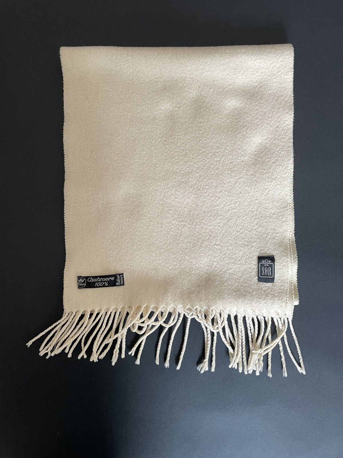 Other SØR / Edsor Crown 100% Cashmere Scarf Beige Size ONE SIZE - 1 Thumbnail