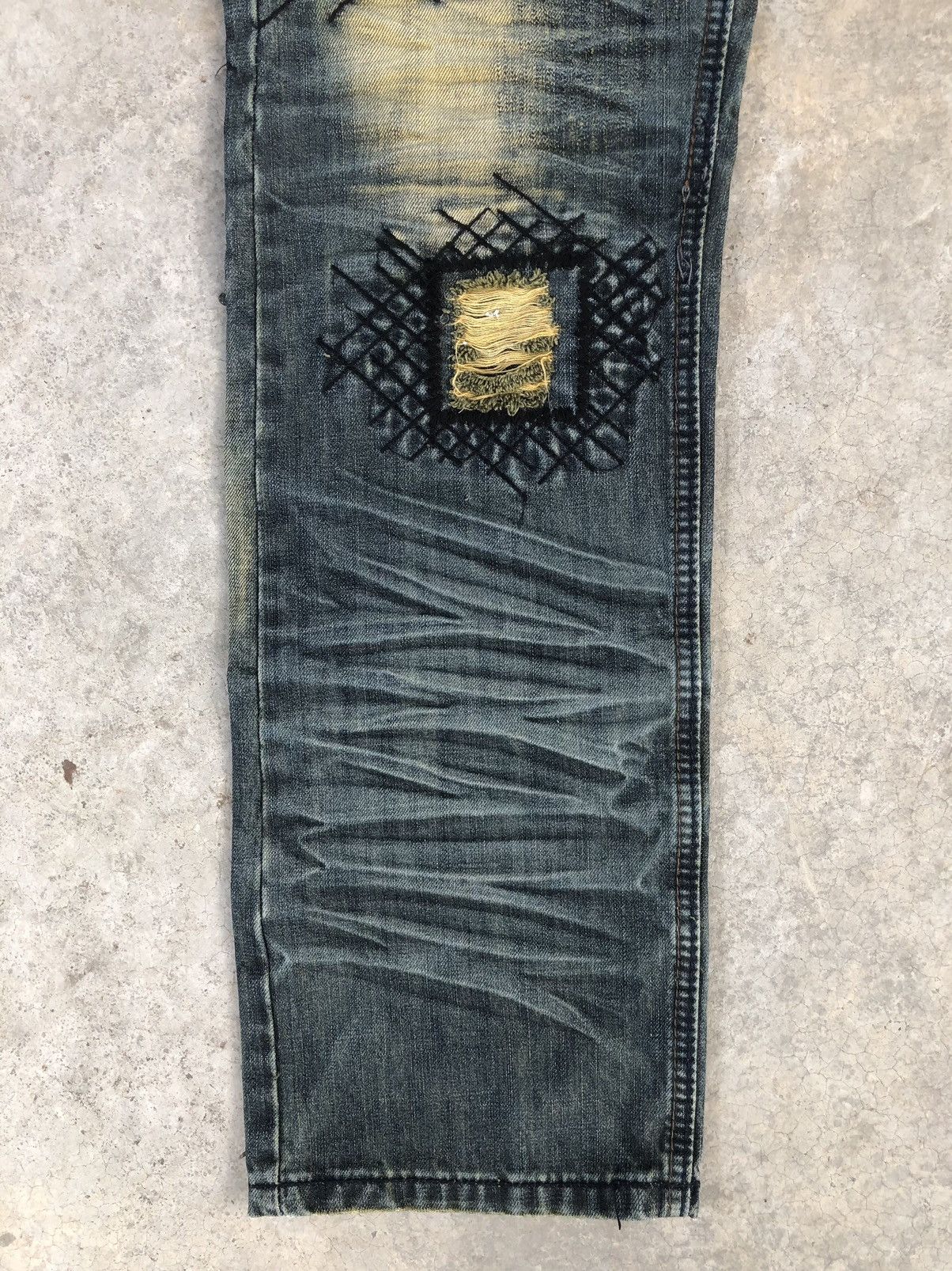 Who Decides War Japanese Kouyizu Distressed Jeans Patchwork Size US 32 / EU 48 - 6 Thumbnail