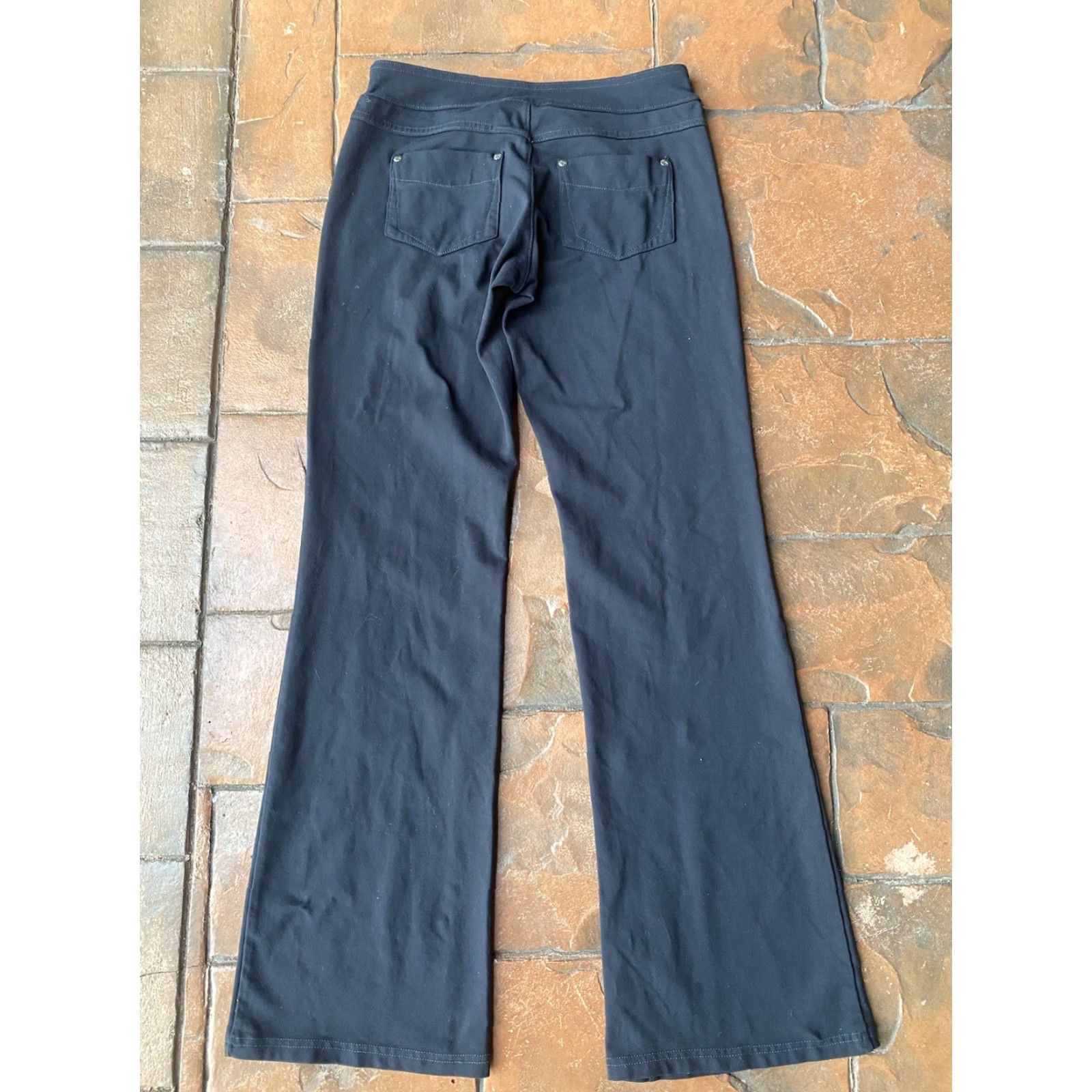 Athleta Athleta Bettina Flare Pants XS Black Navy Pocket Stretch Pockets Athleisure Women Classic Leg Style Flared Pants Size 26" / US 2 / IT 38 - 3 Thumbnail