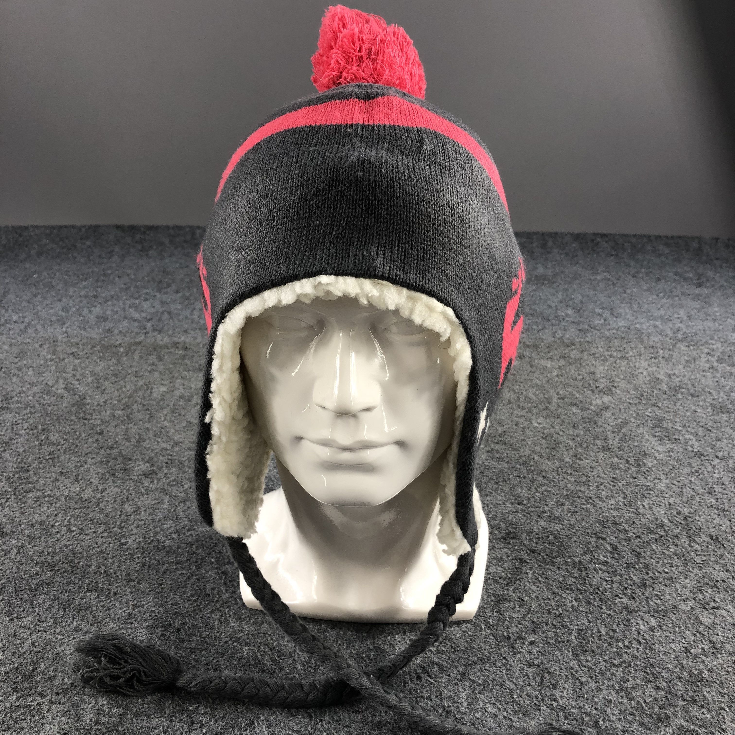 Le Coq Sportif Le Coq Sportif Earflap Bobble Beanie Snowcap Snow Hat B383 Size ONE SIZE - 2 Thumbnail