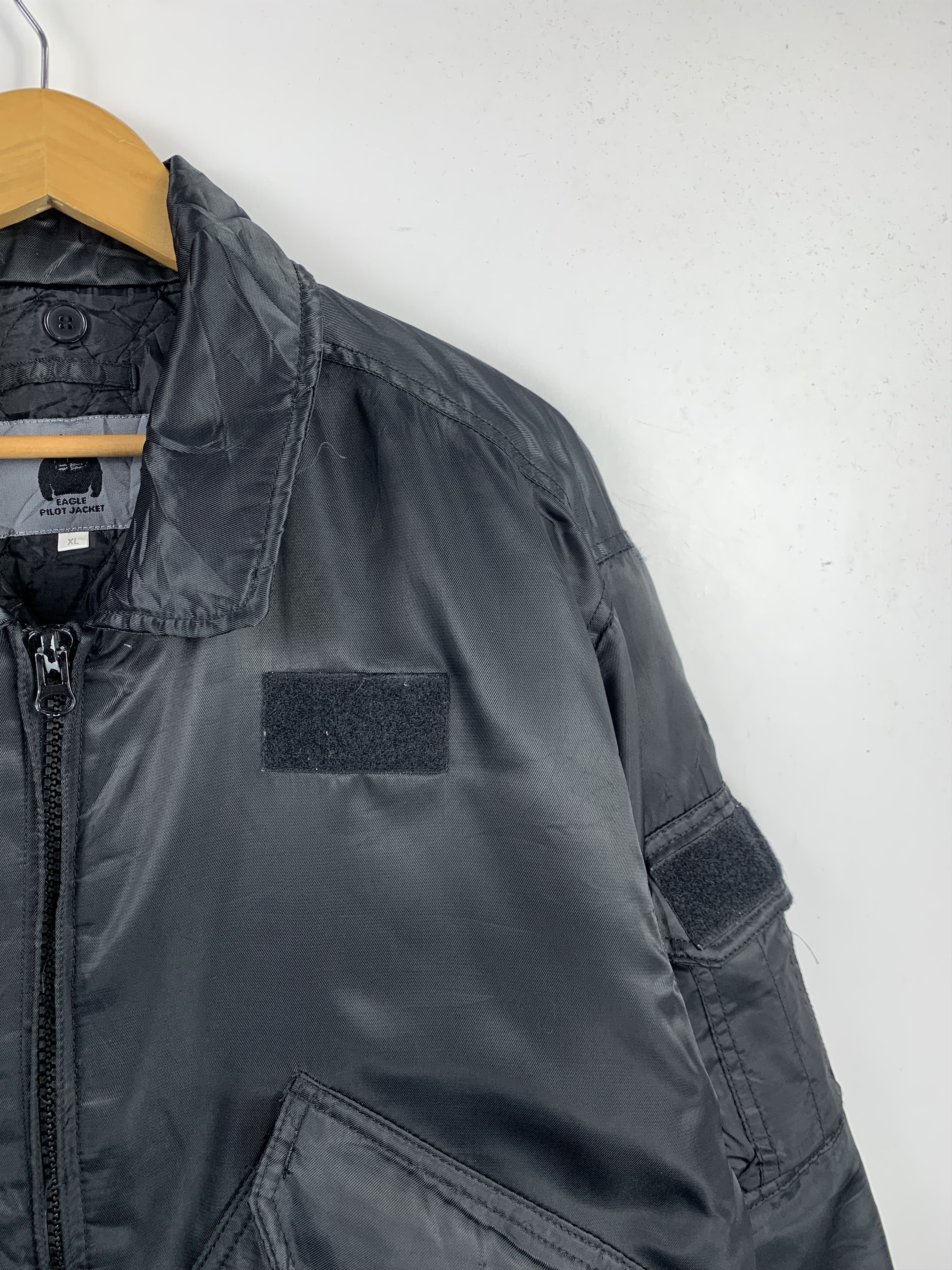 Vintage Vintage Eagle Pilot Bomber Jacket Trashed J1512 Size US XL / EU 56 / 4 - 6 Thumbnail