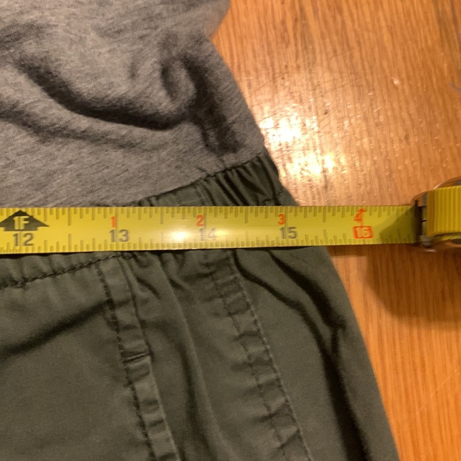 DKNY Pure DKNY maternity olive capri pants Size 32" / US 10 / IT 46 - 10 Thumbnail