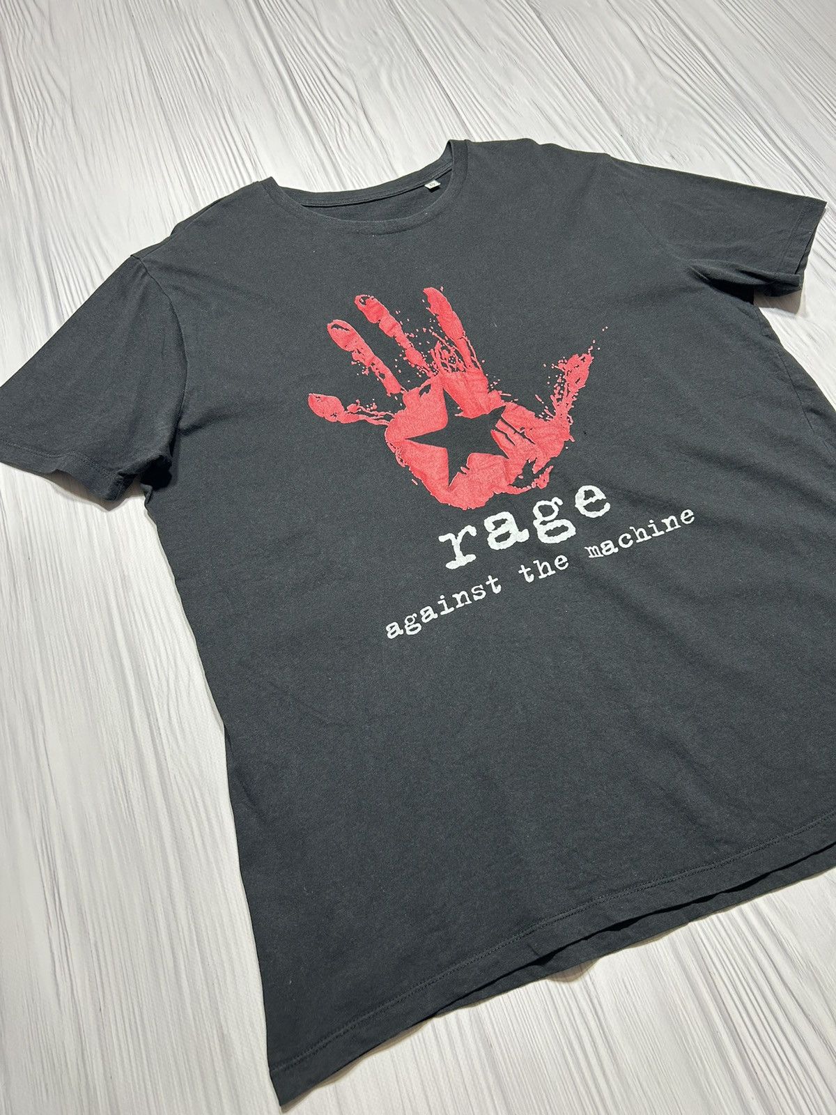 Band Tees Vintage Rage Against The Machine Rock Band T-Shirt Size US XL / EU 56 / 4 - 3 Thumbnail