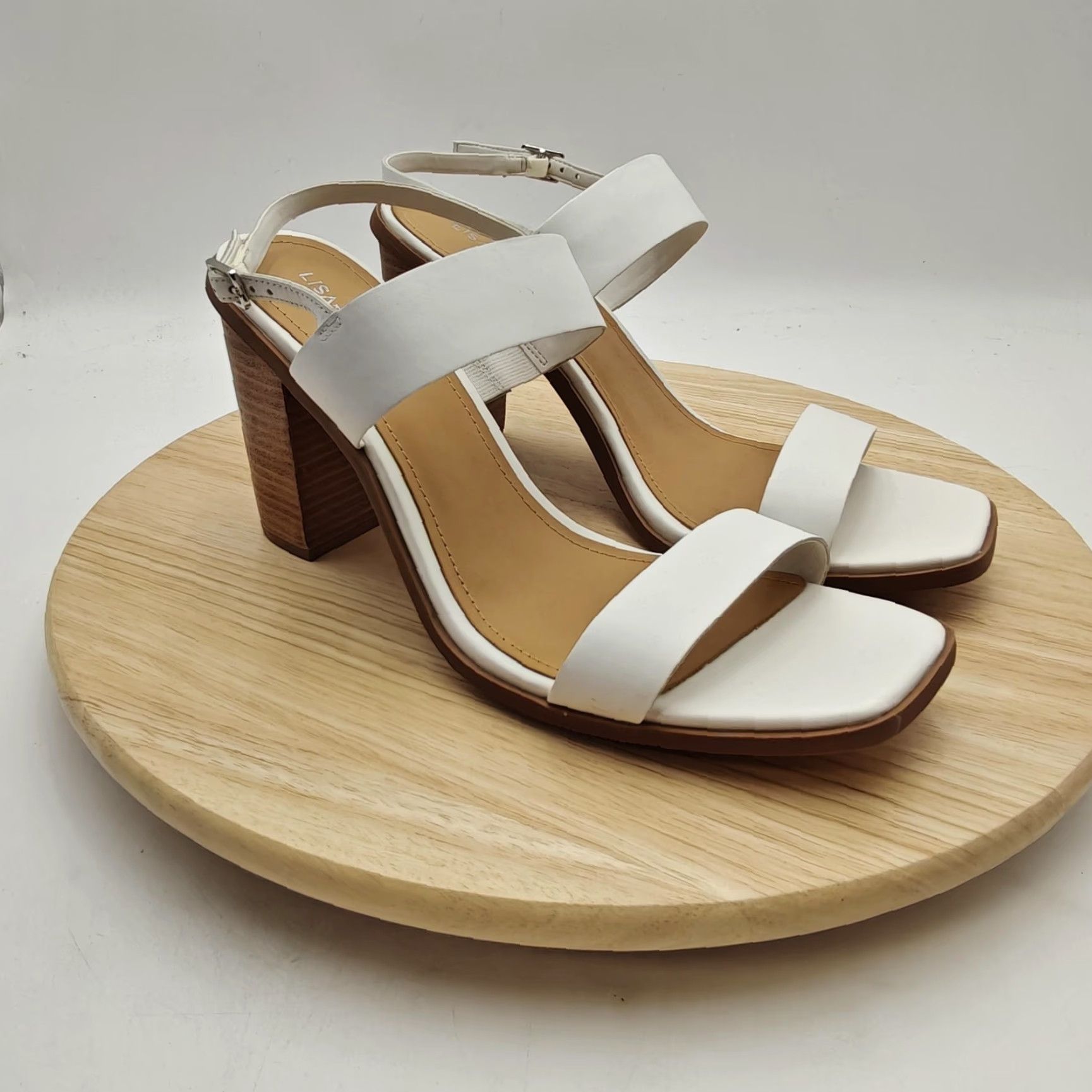 Vintage Lisa Vicky Shoes Womens Slingback Dress Sandals White Size 11 Buckle Adjustable Block Heel 3-3.9in Party/Cocktail Womens Size L / US 10 / IT 46 - 2 Thumbnail