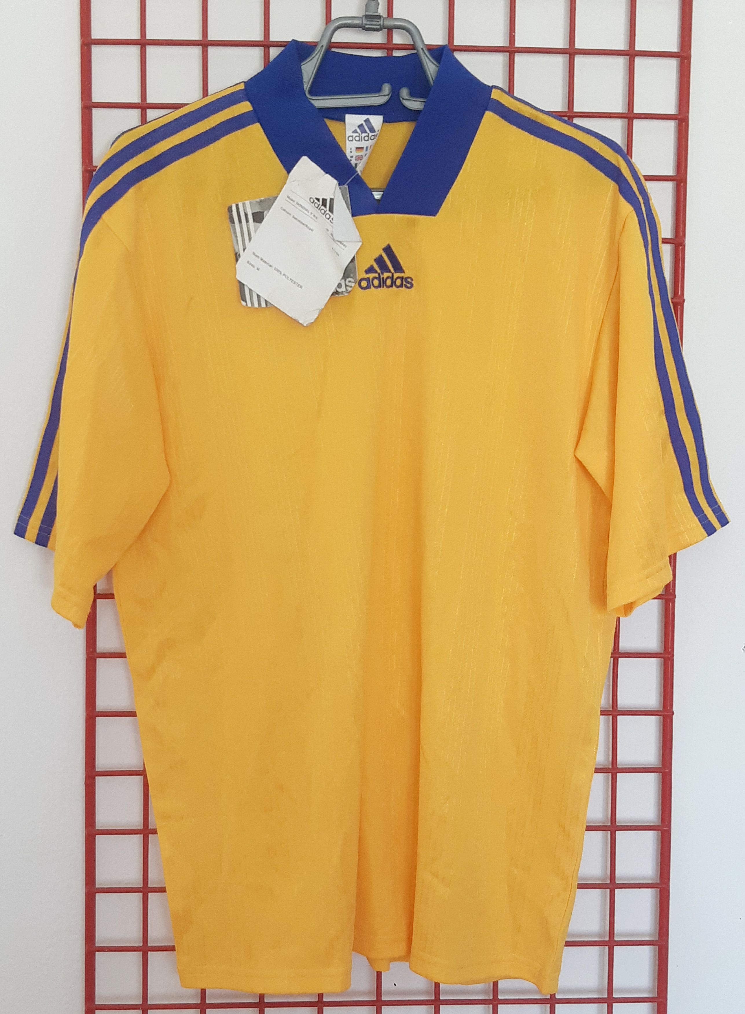 Adidas Vintage 90s ADIDAS Soccer Jersey Tunisia size M NWT Size US M / EU 48-50 / 2 - 1 Thumbnail