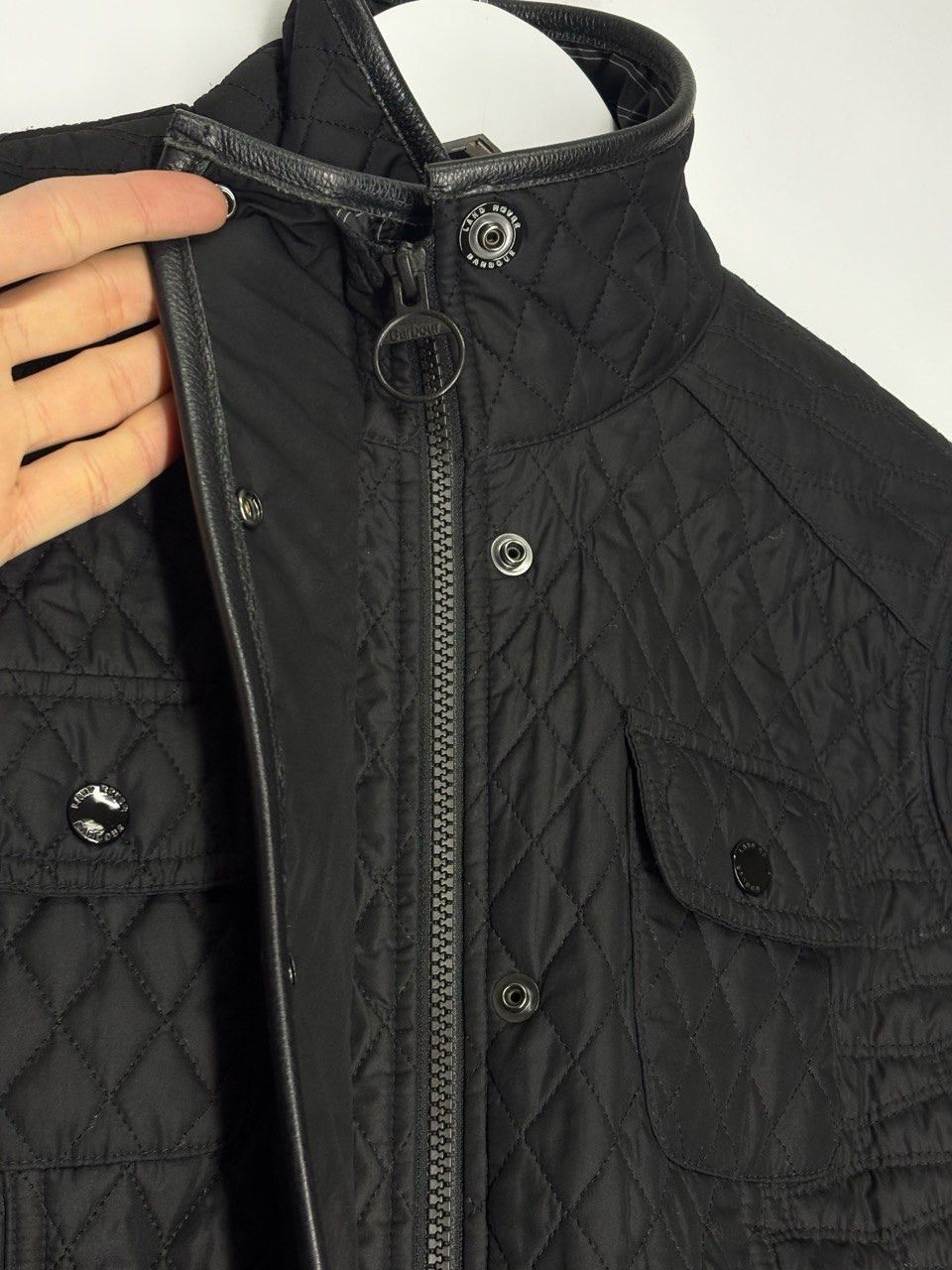 Barbour Barbour x Land Rover Trimdon Quilted Jacket Women’s Size S / US 4 / IT 40 - 15 Thumbnail