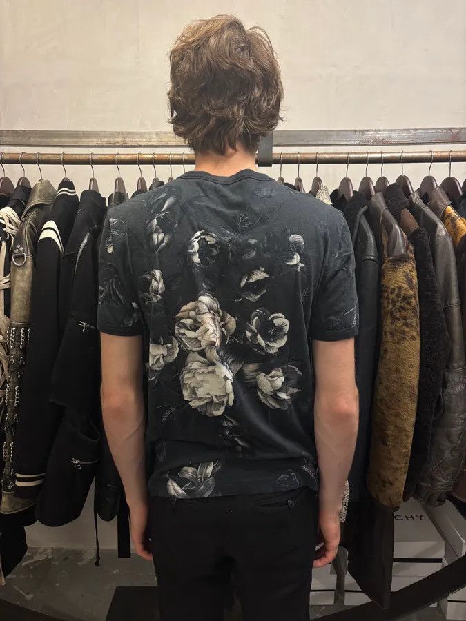 Dolce & Gabbana × Vintage Dolce & Gabbana Flowers Print Grey Tee Size US S / EU 44-46 / 1 - 3 Thumbnail