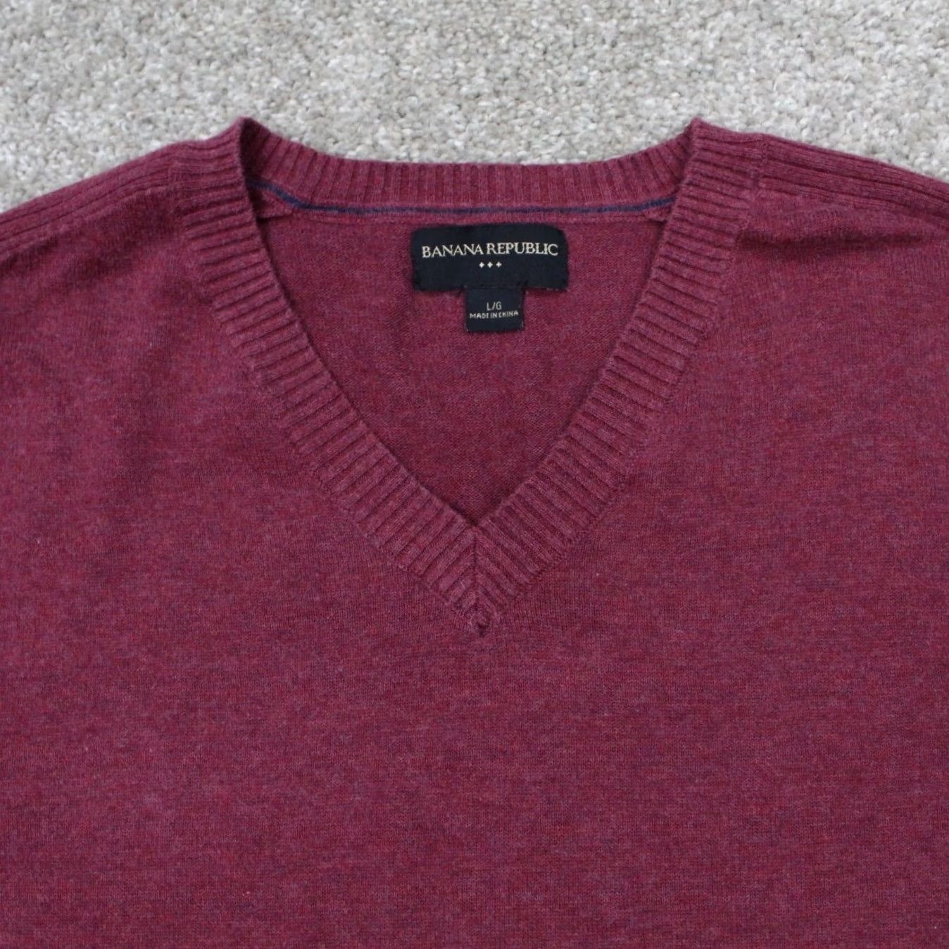 Banana Republic Banana Republic Sweater Men Large Red V-Neck 100% Cotton L/S Pullover Sweatshirt Size US L / EU 52-54 / 3 - 5 Thumbnail