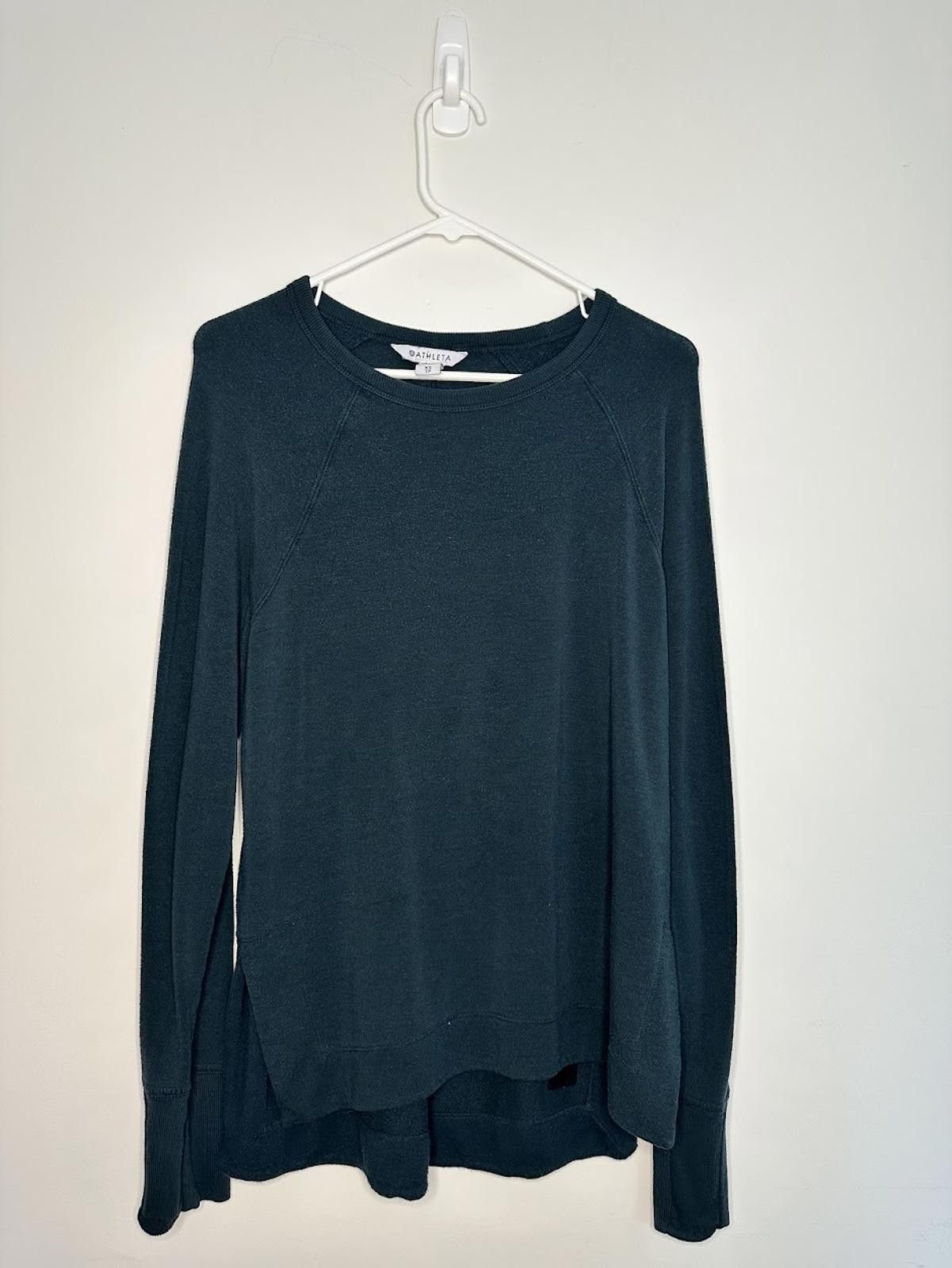 Other Athelta Forest Green Pullover - Sz. XS Size ONE SIZE - 1 Thumbnail