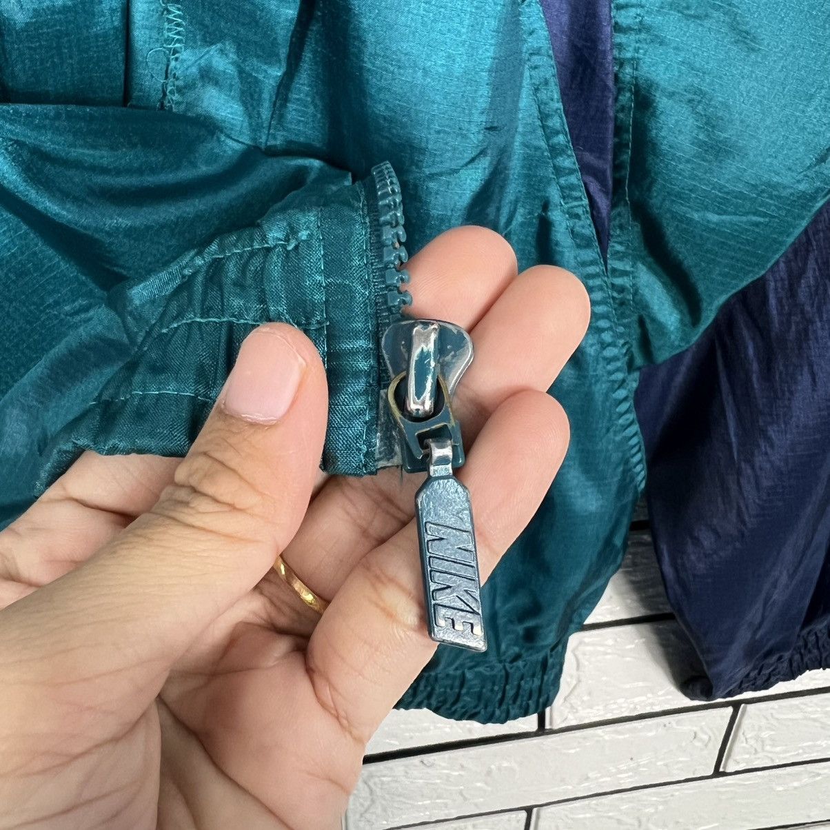 Nike RARE NIKE Cross Training Colorblock Windbreaker #3960-C180 Size US L / EU 52-54 / 3 - 10 Thumbnail