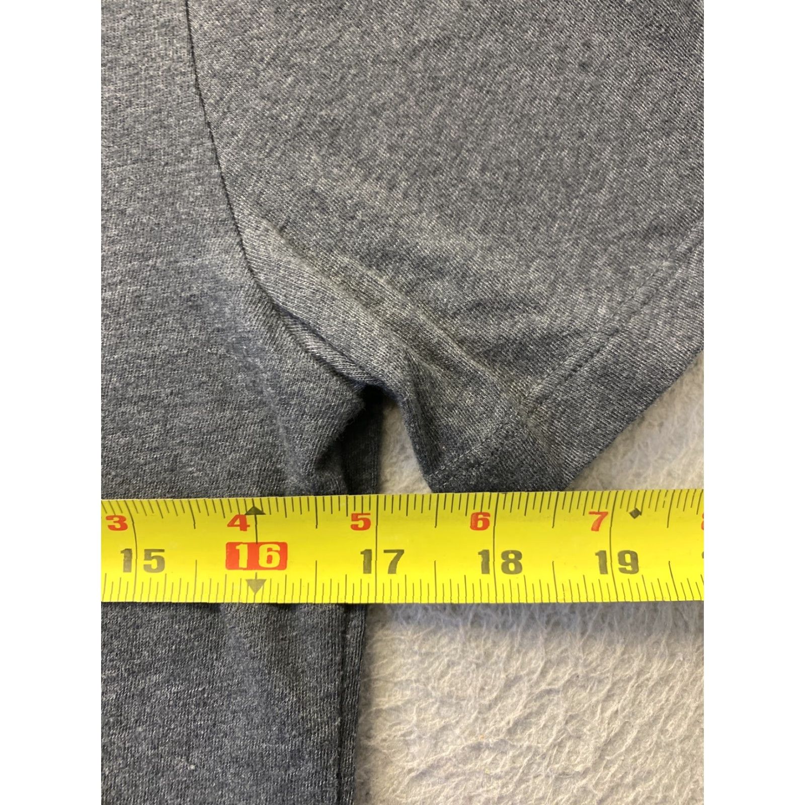 Under Armour Under Armour Threadborne Shirt Women Gray V-Neck Short Sleeve Small Regular Athletic CrossFit Gym Running Size S / US 4 / IT 40 - 4 Thumbnail