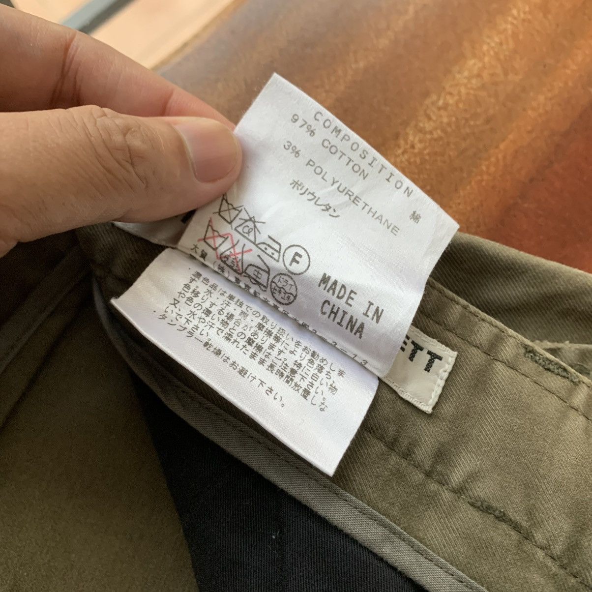 Katharine Hamnett London Katherine Hamnett London Army Green Pants Size US 34 / EU 50 - 6 Thumbnail