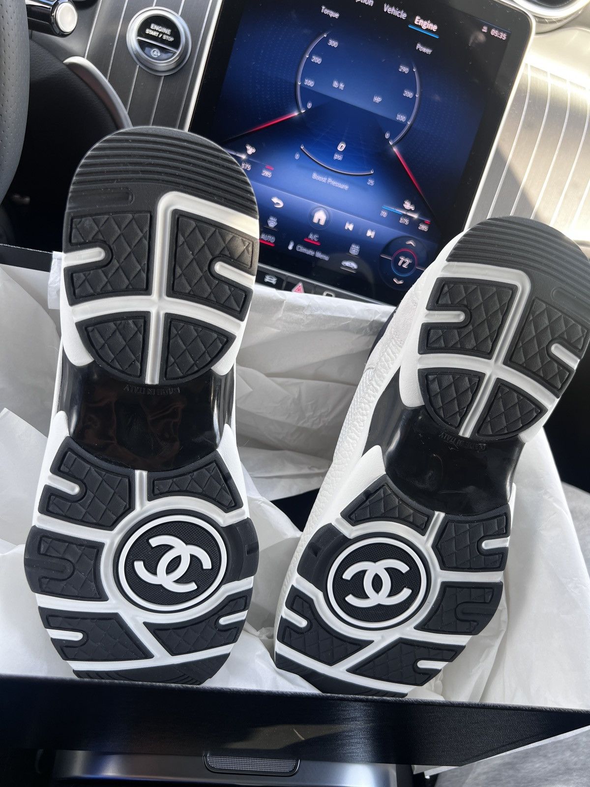Chanel Chanel cc sneakers 42 Size US 9 / EU 42 - 8 Thumbnail