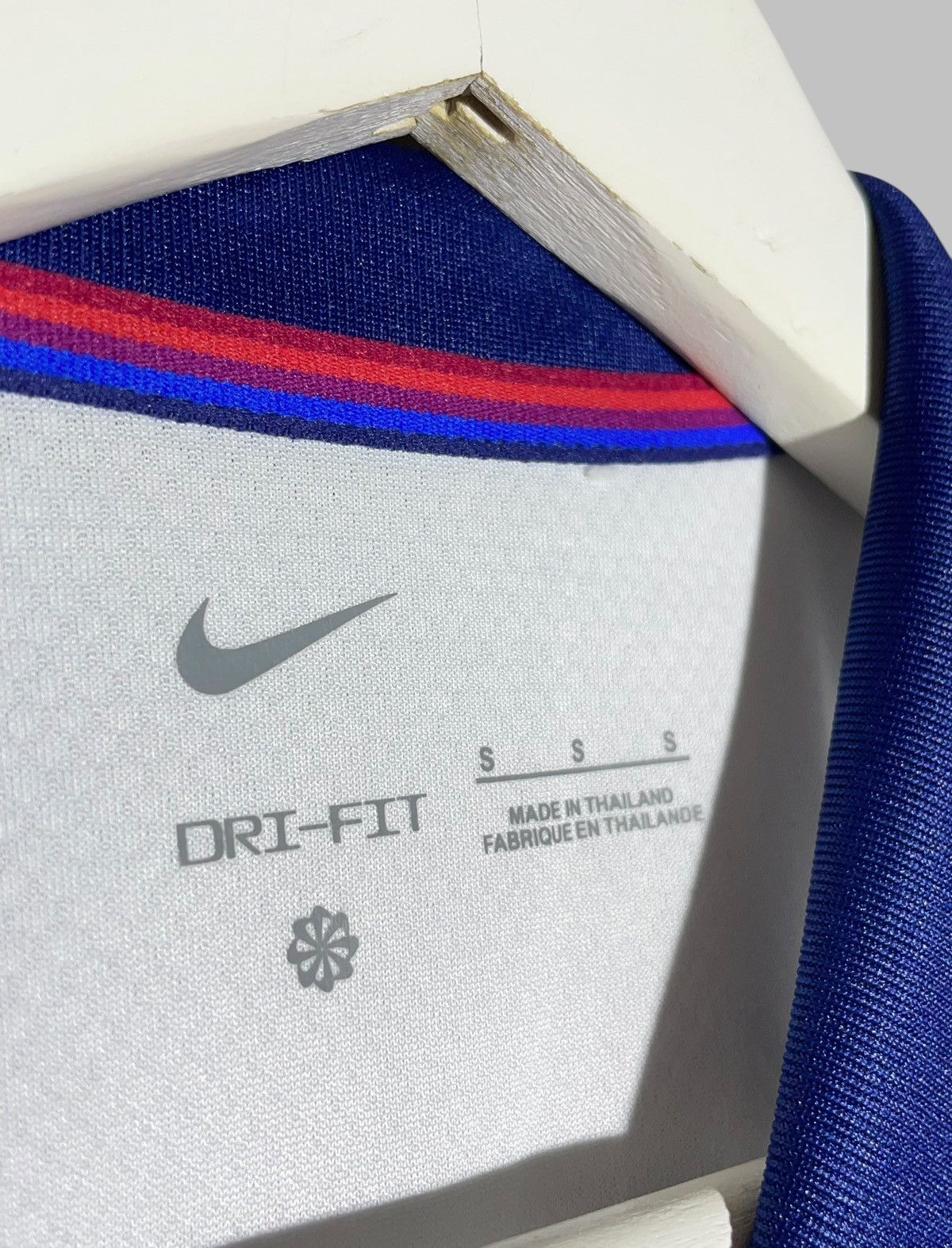 Nike #20 Foden England Nike 2024 Home Football Soccer Jersey Size US S / EU 44-46 / 1 - 15 Thumbnail