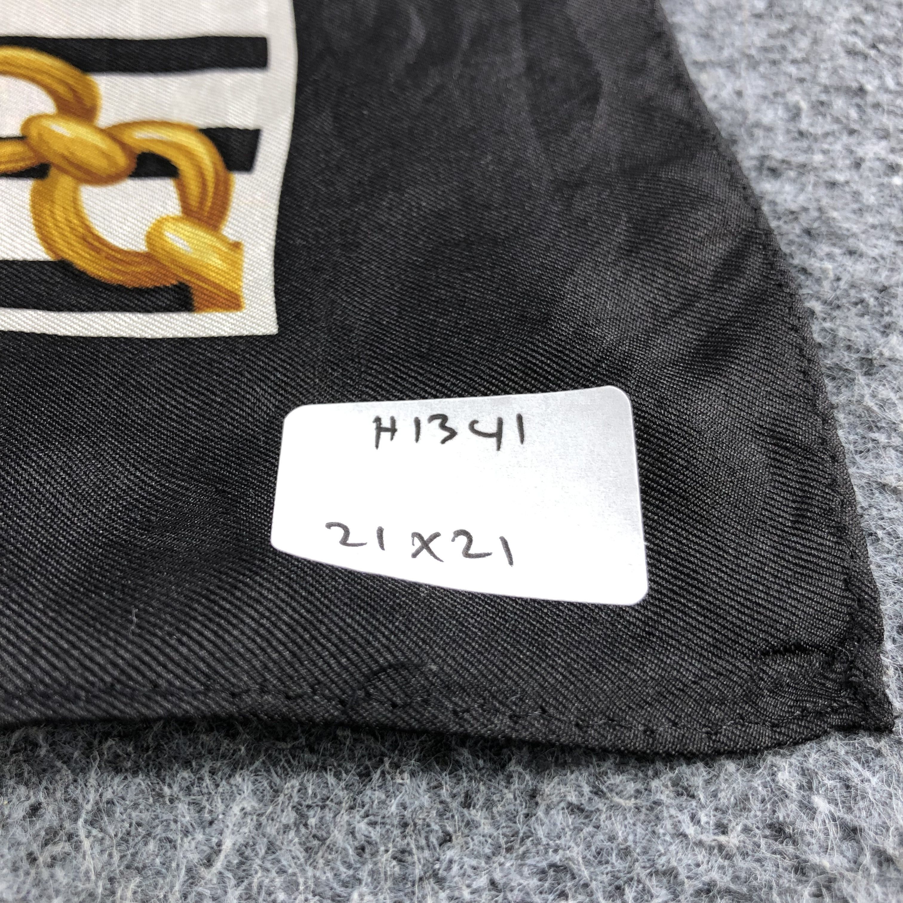 Vintage France Gold Chains Handkerchief Neckerchief Bandana H1341 Size ONE SIZE - 6 Thumbnail
