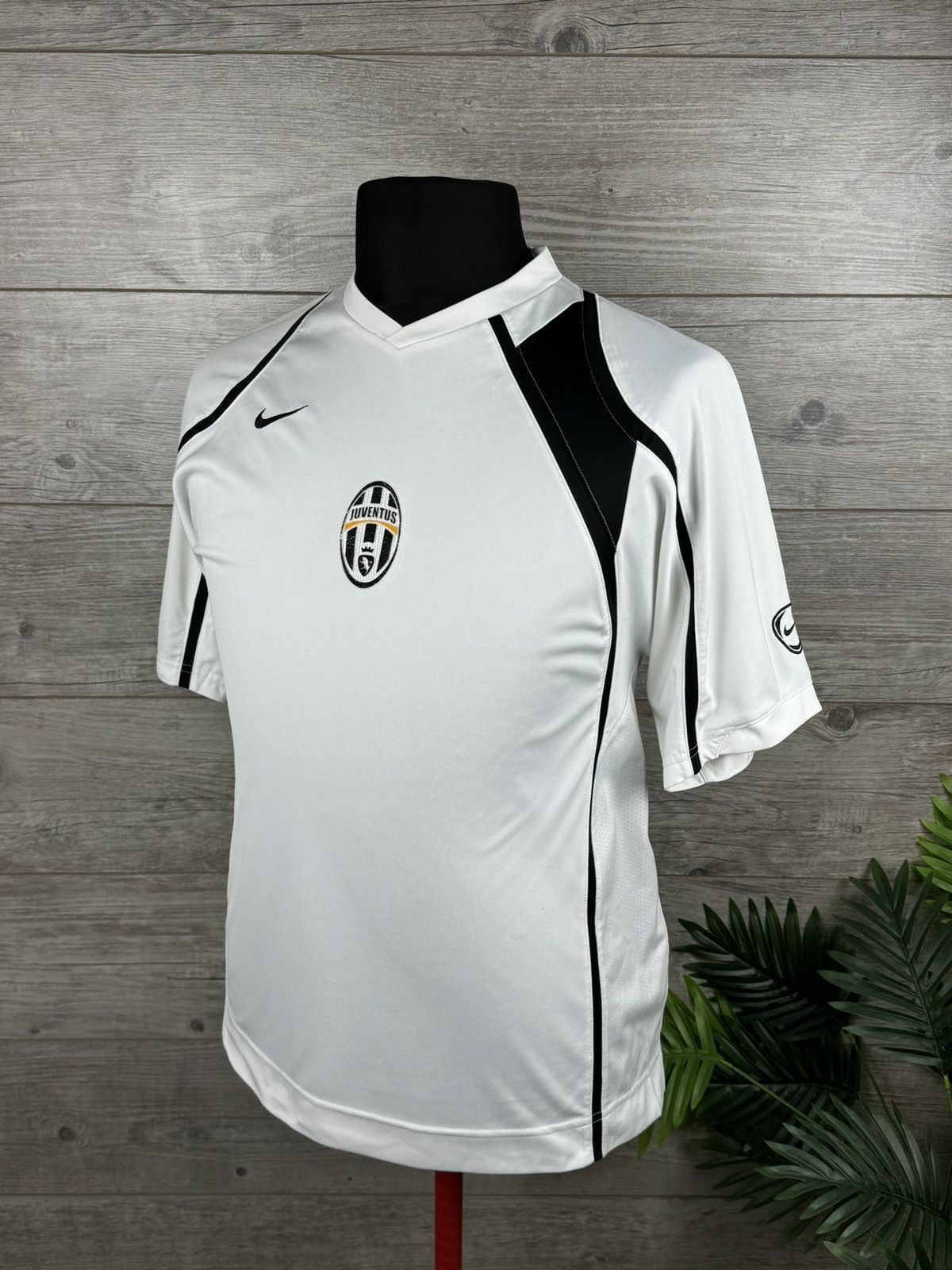 Nike 2005/06 JUVENTUS Soccer jersey NIKE Size M Size US M / EU 48-50 / 2 - 1 Thumbnail
