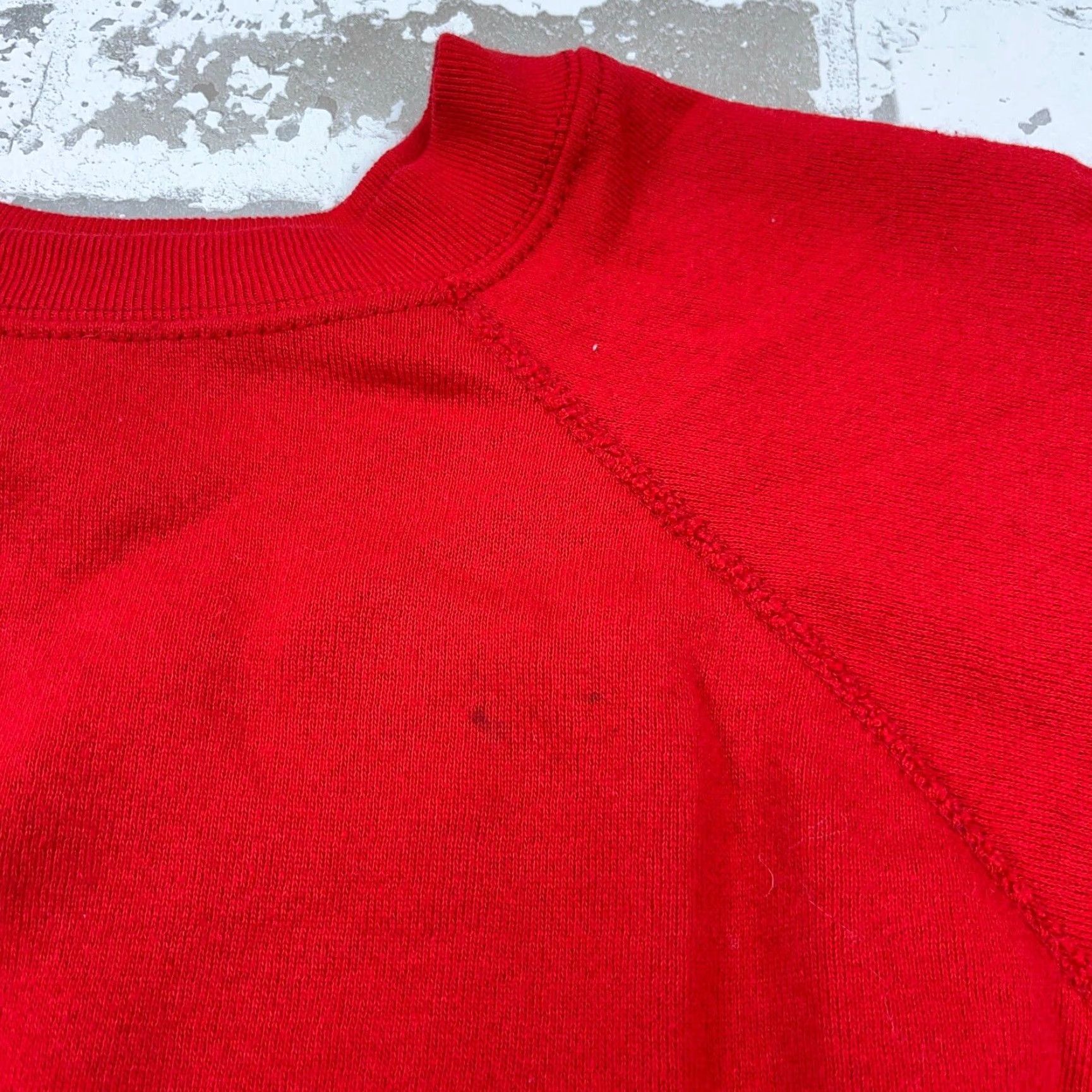Tultex VINTAGE Tultex 90s Red Sweatshirt Men Large Pullover Fleece Crewneck Heavyweight Classic Retro USA Size US L / EU 52-54 / 3 - 3 Thumbnail
