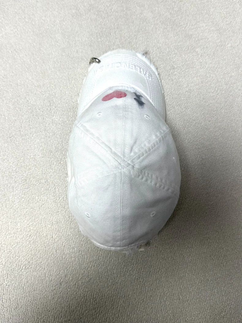 Balenciaga Balenciaga Valentine's Day Rivet Love Limited Cap Curved Br Size ONE SIZE - 3 Thumbnail
