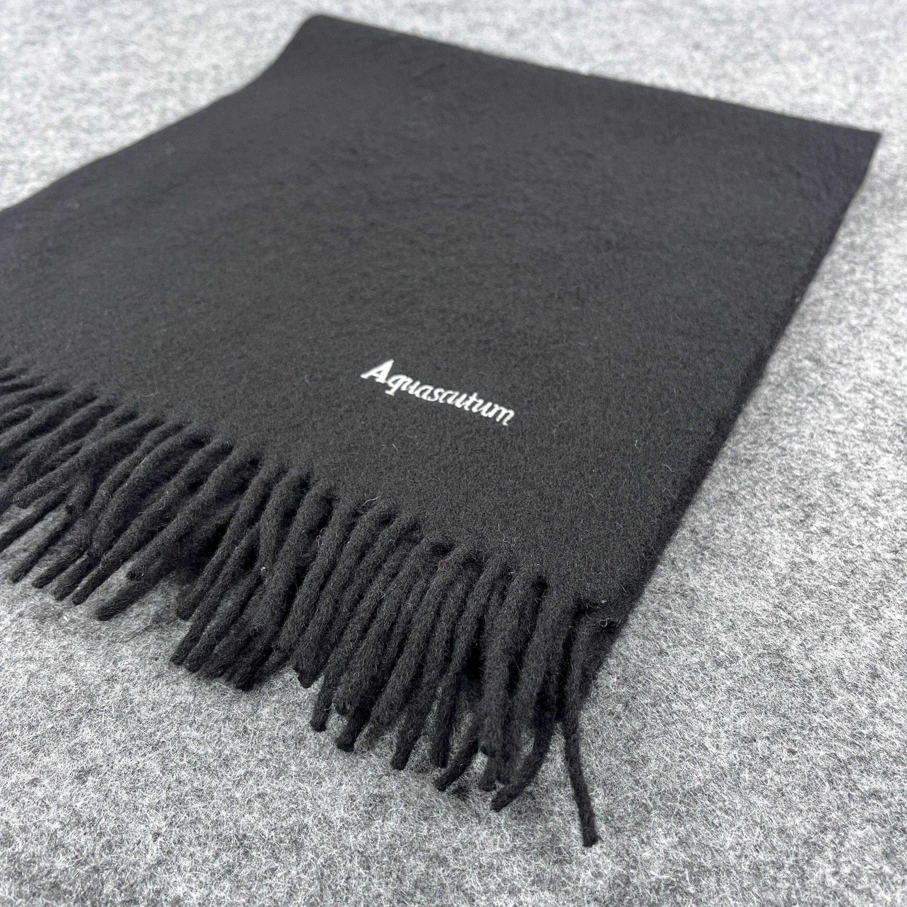 Aquascutum × Vintage Aquascutum Plain Scarf / Muffler / Neckwear T1192 Size ONE SIZE - 8 Thumbnail