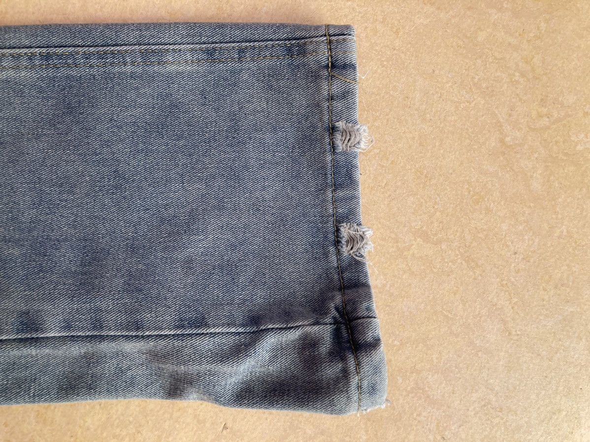 Vintage Blue ripped denims Size US 33 - 4 Thumbnail