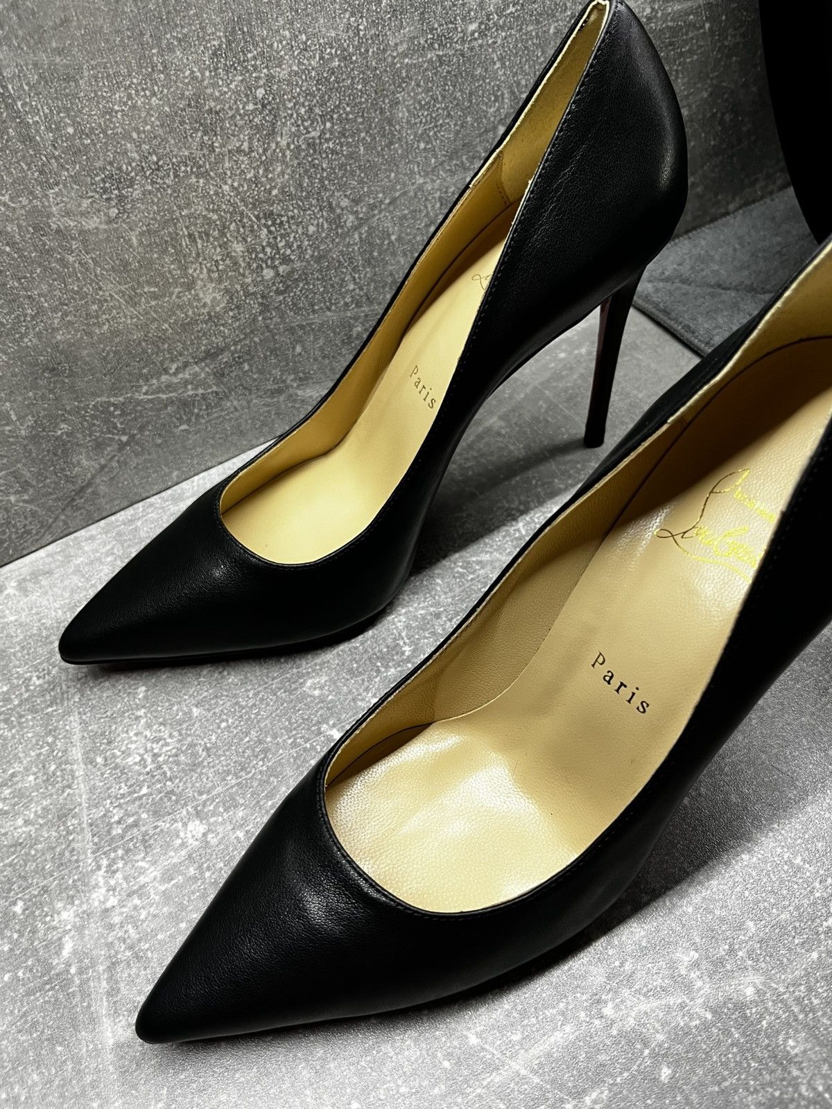 Christian Louboutin christian louboutin size 39 Size US 9 / IT 39 - 5 Thumbnail