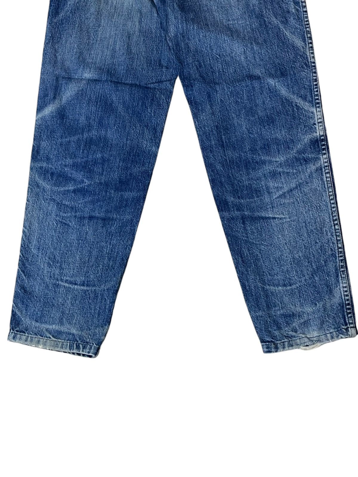 Levi's VINTAGE 90s LEVI’S 637 BIG ‘E’ TAPPERED JEANS Size US 29 - 7 Thumbnail