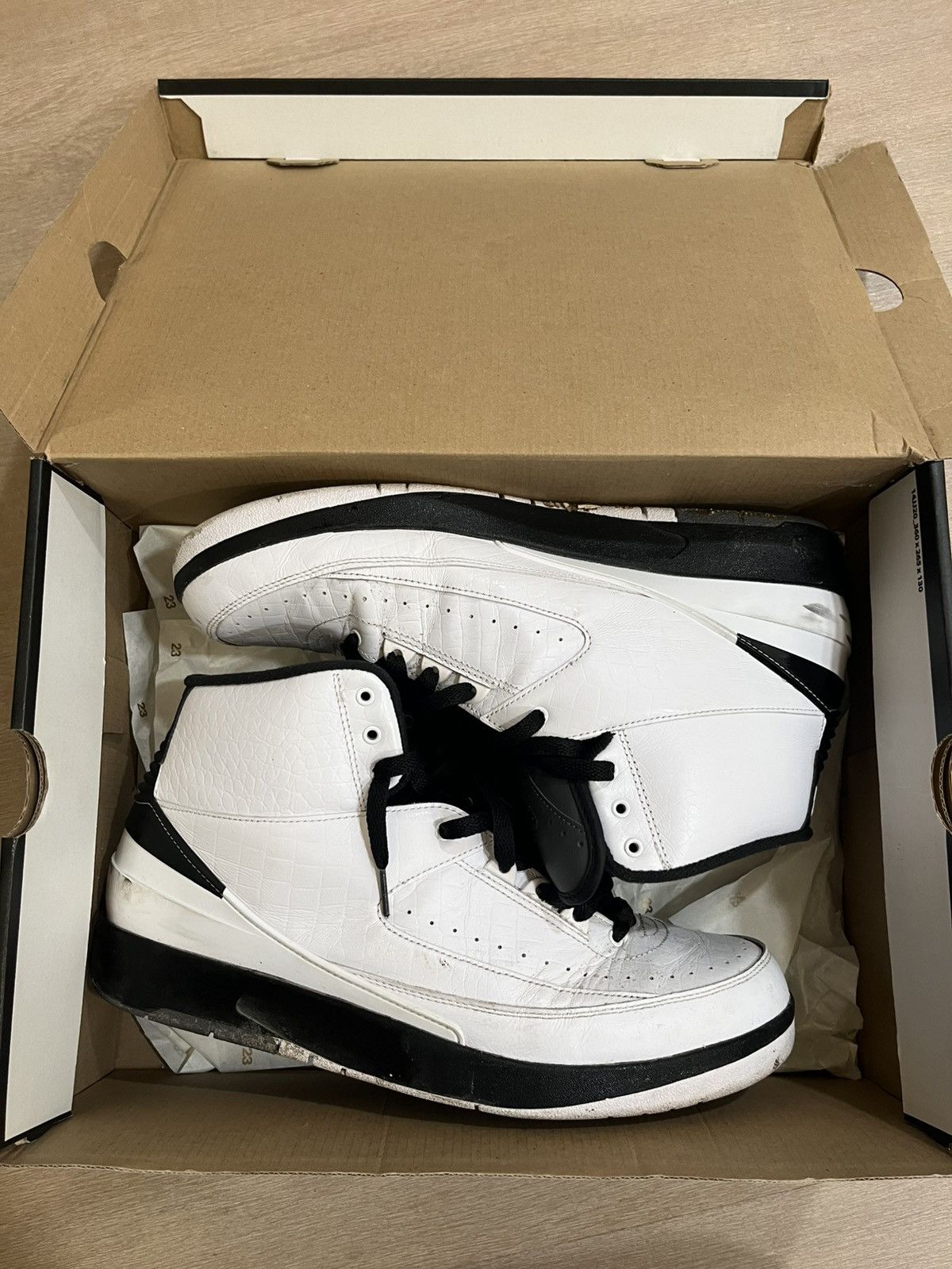Supreme Jordan 2 Sneakers Size US 12 / EU 45 - 1 Thumbnail
