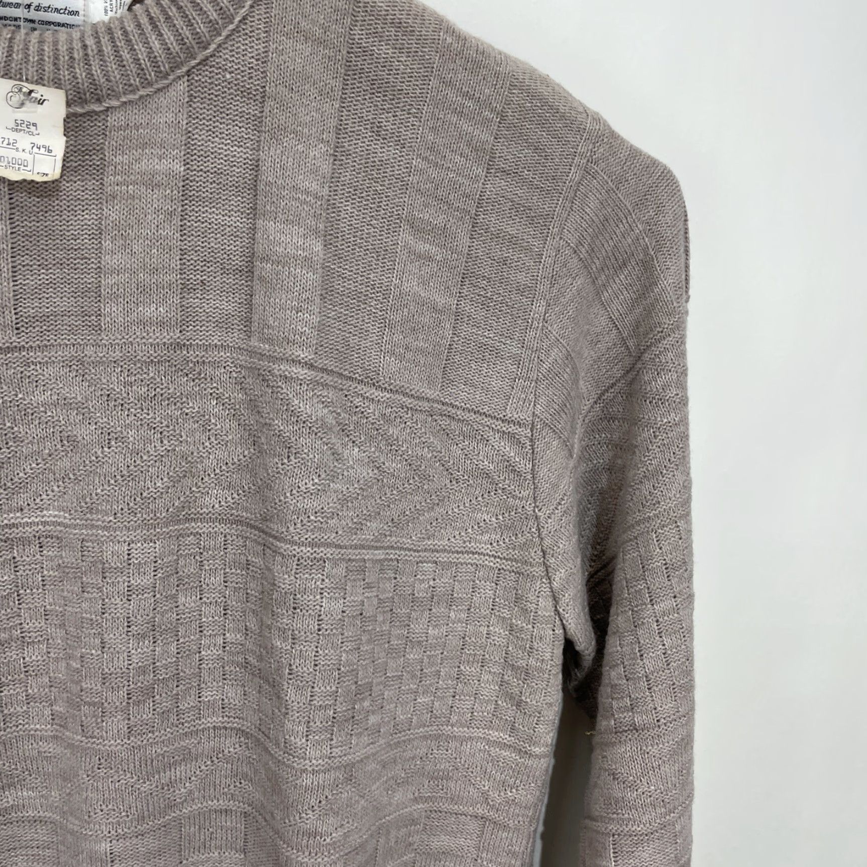 London Fog VINTAGE London Fog Sweater Men Large Knit Crew Neck Tan Geometric Pattern USA 90s Pullover Knits Size US L / EU 52-54 / 3 - 7 Thumbnail