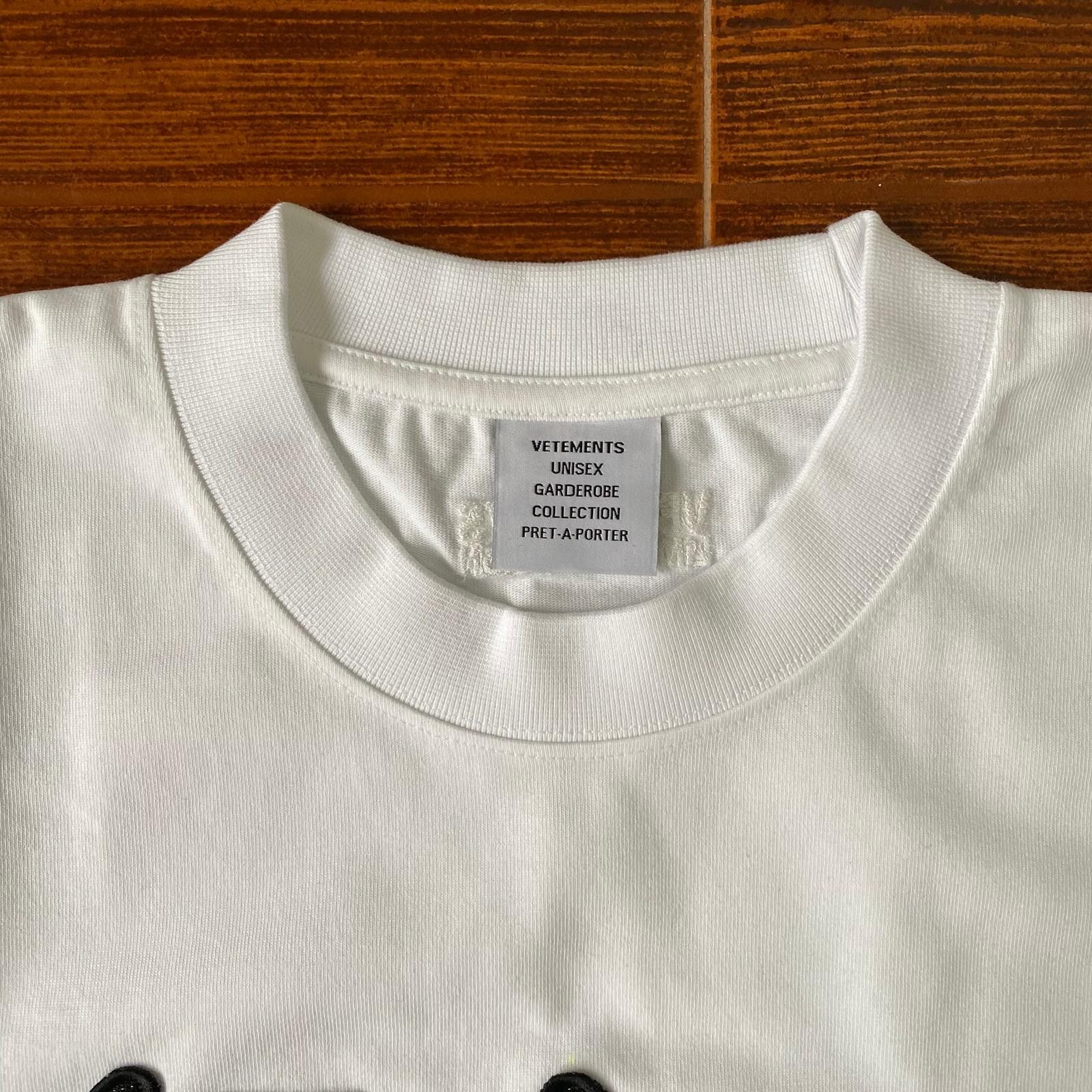 Vetements White Devil Wears Vetements Embroidered Oversized T-Shirt Size XS / US 0-2 / IT 36-38 - 5 Thumbnail
