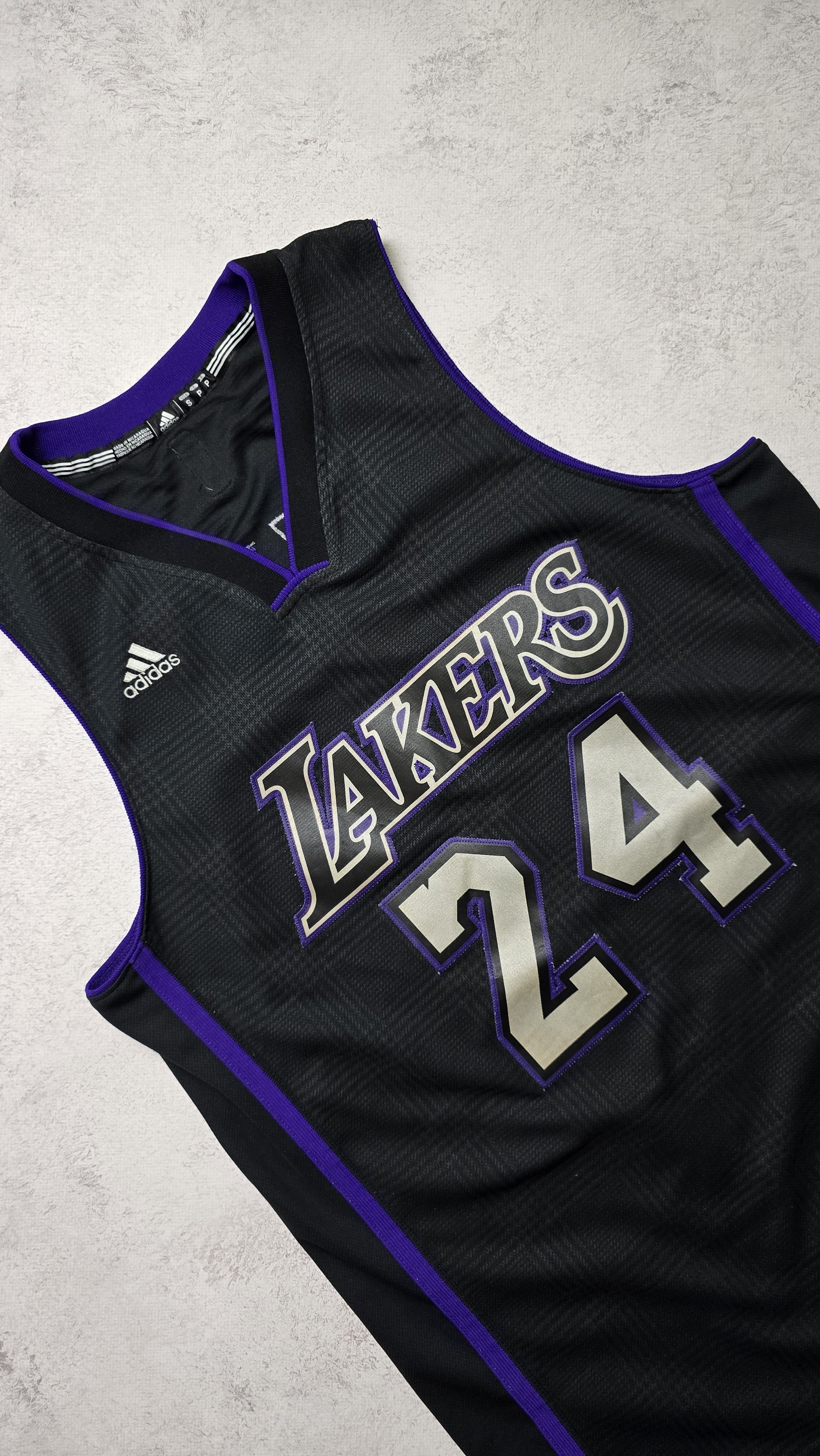 Adidas Kobe Bryant 24 LA Lakers Black Purple Limited Edition Jersey Size US S / EU 44-46 / 1 - 11 Thumbnail
