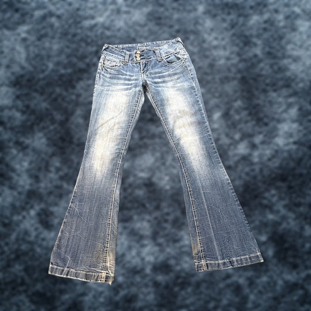 Vintage VINTAGE Amethyst Jeans Boot Cut Womens 30x31 Light Wash Low Rise Stitched Y2K Bohemian Pockets Womens Jeans Boys? Size 30" / US 8 / IT 44 - 1 Thumbnail