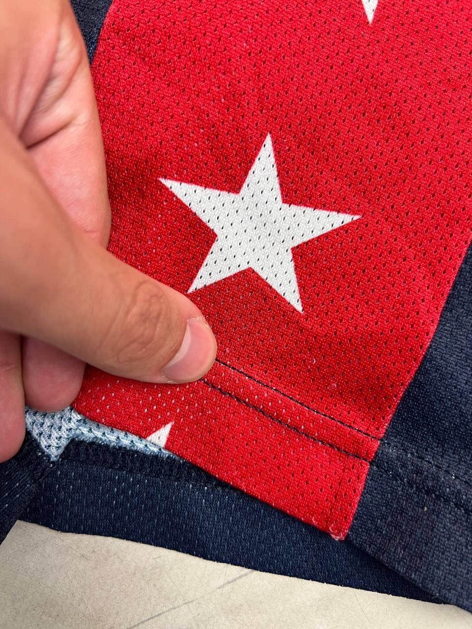 Champion Vintage Champion United State Hardway #6 NBA Jersey 90s Size US L / EU 52-54 / 3 - 17 Thumbnail