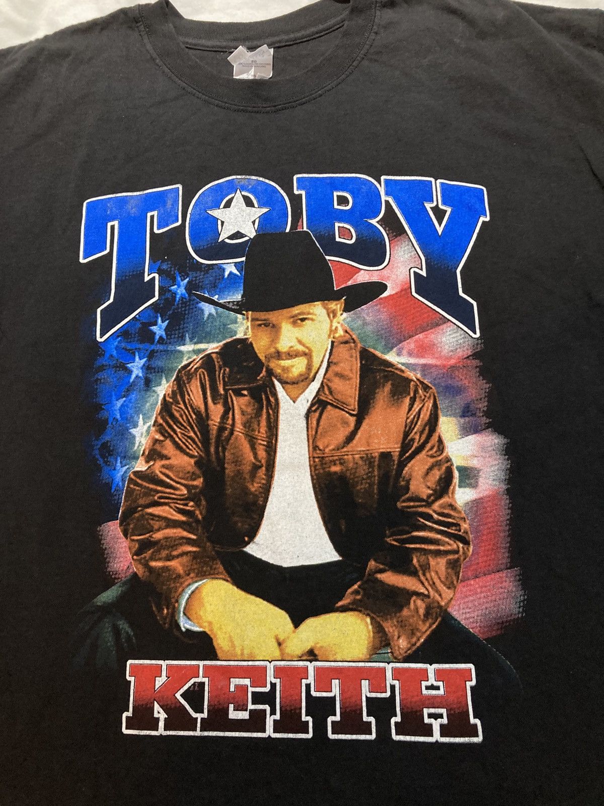 Gildan Toby Keith 2003 Unleashed Concert T-shirt, Men’s size XL Size US XL / EU 56 / 4 - 2 Thumbnail