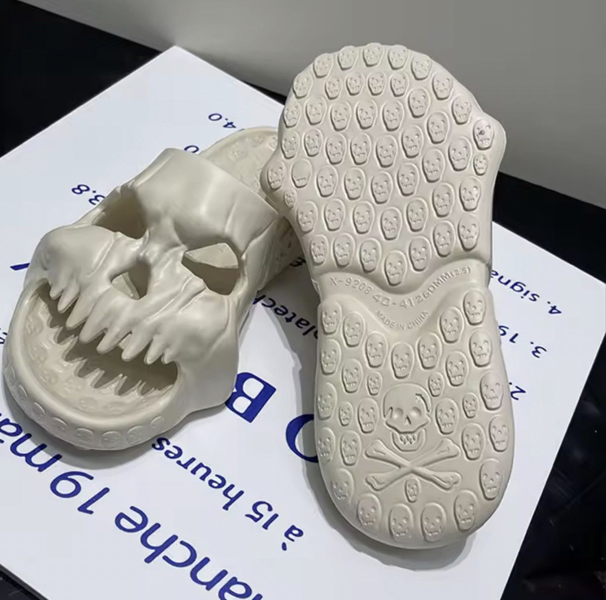Japanese Brand 3D Skull Sculpted Slides - EVA Foam Sandals Size US 8.5 / EU 41-42 - 3 Thumbnail