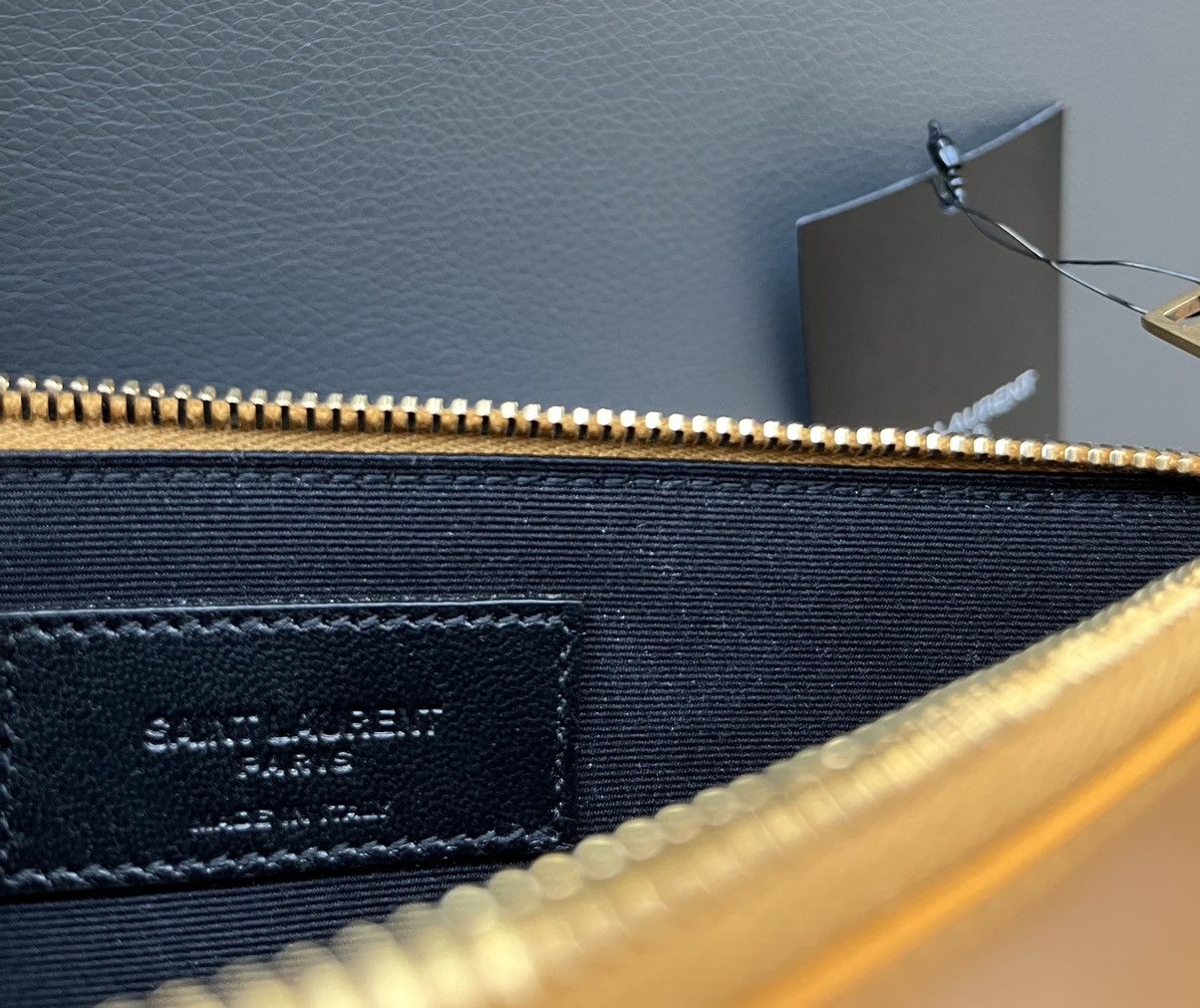 Hedi Slimane × Saint Laurent Paris × Yves Saint Laurent Limited Edition Brand New Saint Laurent Leather Pouch Bag Size ONE SIZE - 6 Thumbnail