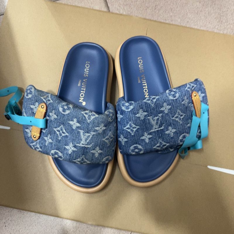 Louis Vuitton Louis Vuitton Pool Pillow Comfort Slide Sandals -2505 Size US 6 / IT 36 - 2 Thumbnail