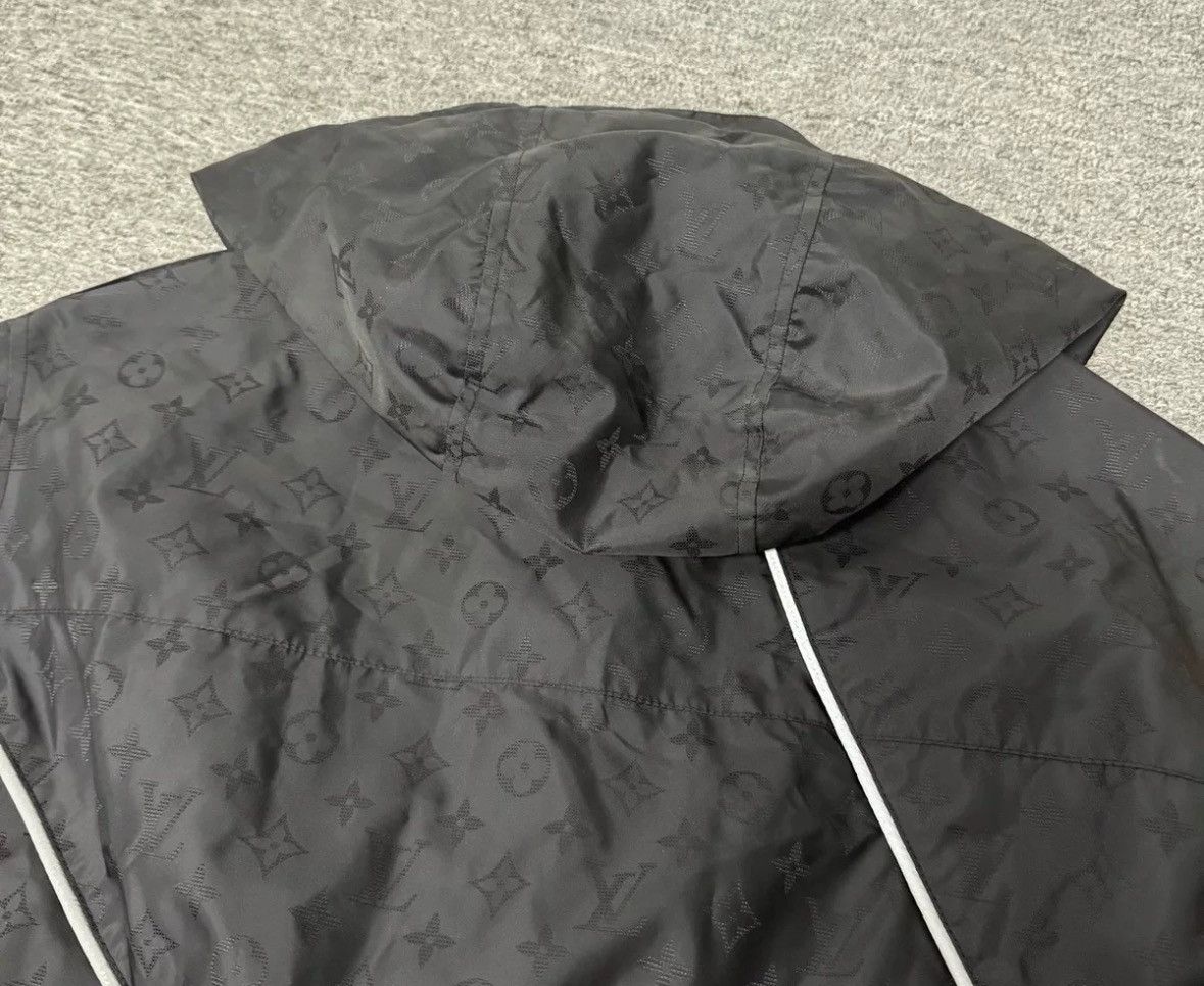 Louis Vuitton Louis Vuitton Lv NBA co branded full coat jacket Size US M / EU 48-50 / 2 - 4 Thumbnail