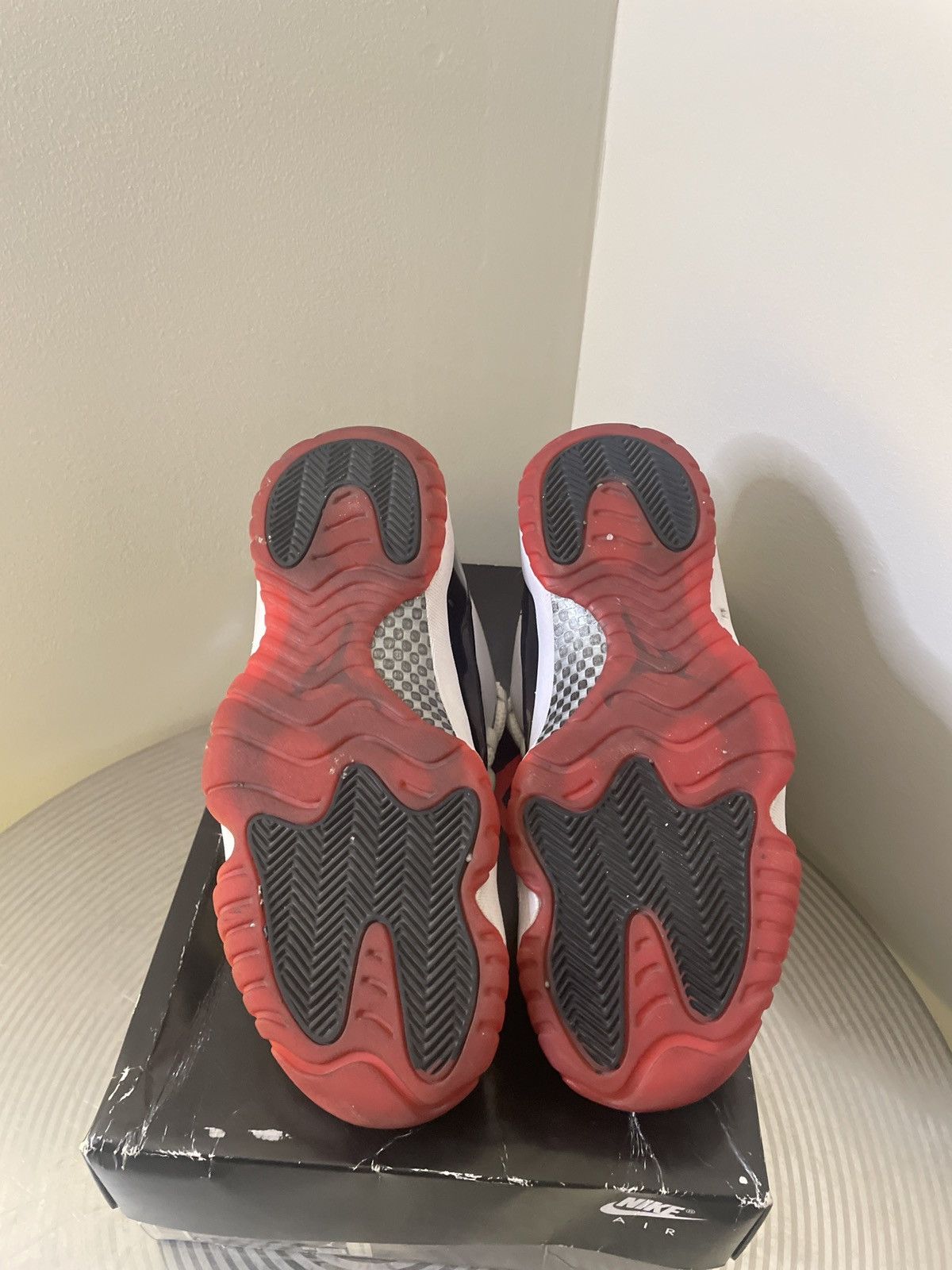 Jordan Brand × Nike JORDAN RETRO 11 LOW BRED Size US 9 / EU 42 - 6 Thumbnail