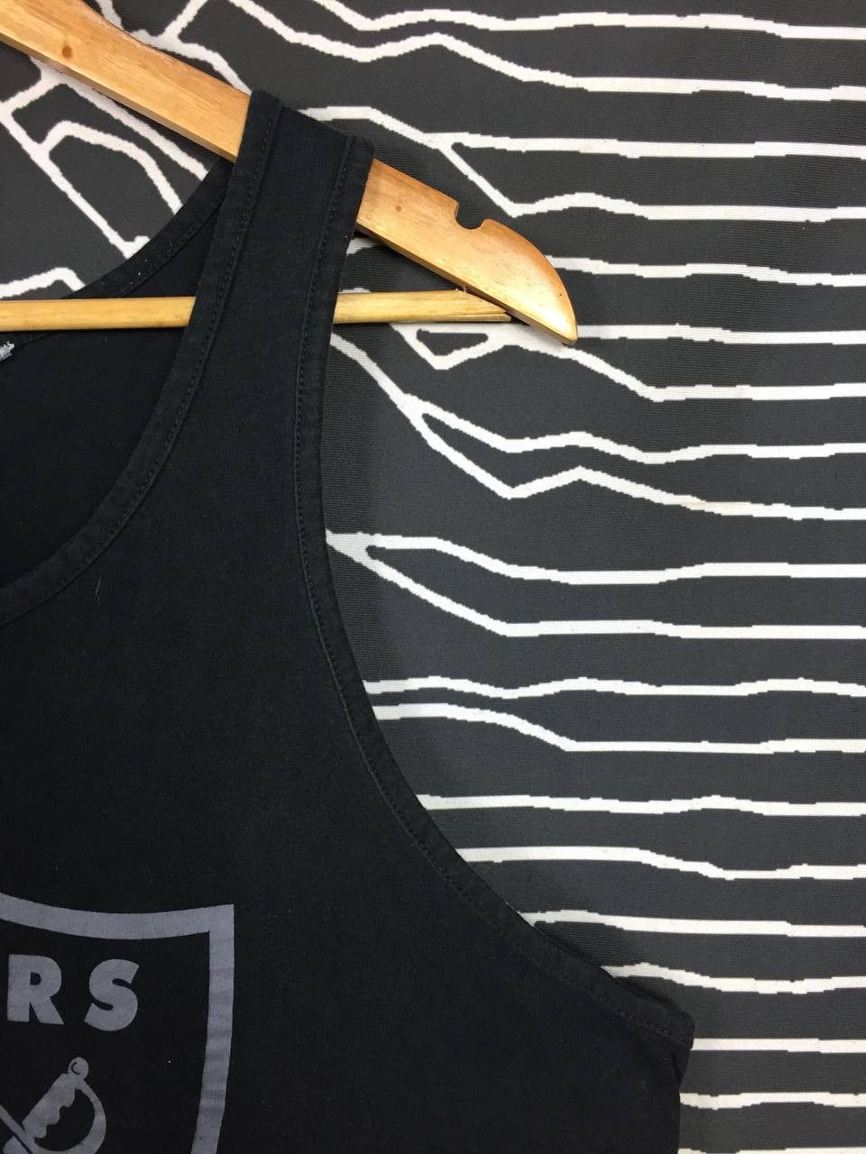 NFL Vtg Oakland Raiders NFL American Sports Big Logo Tank Top Size US L / EU 52-54 / 3 - 4 Thumbnail