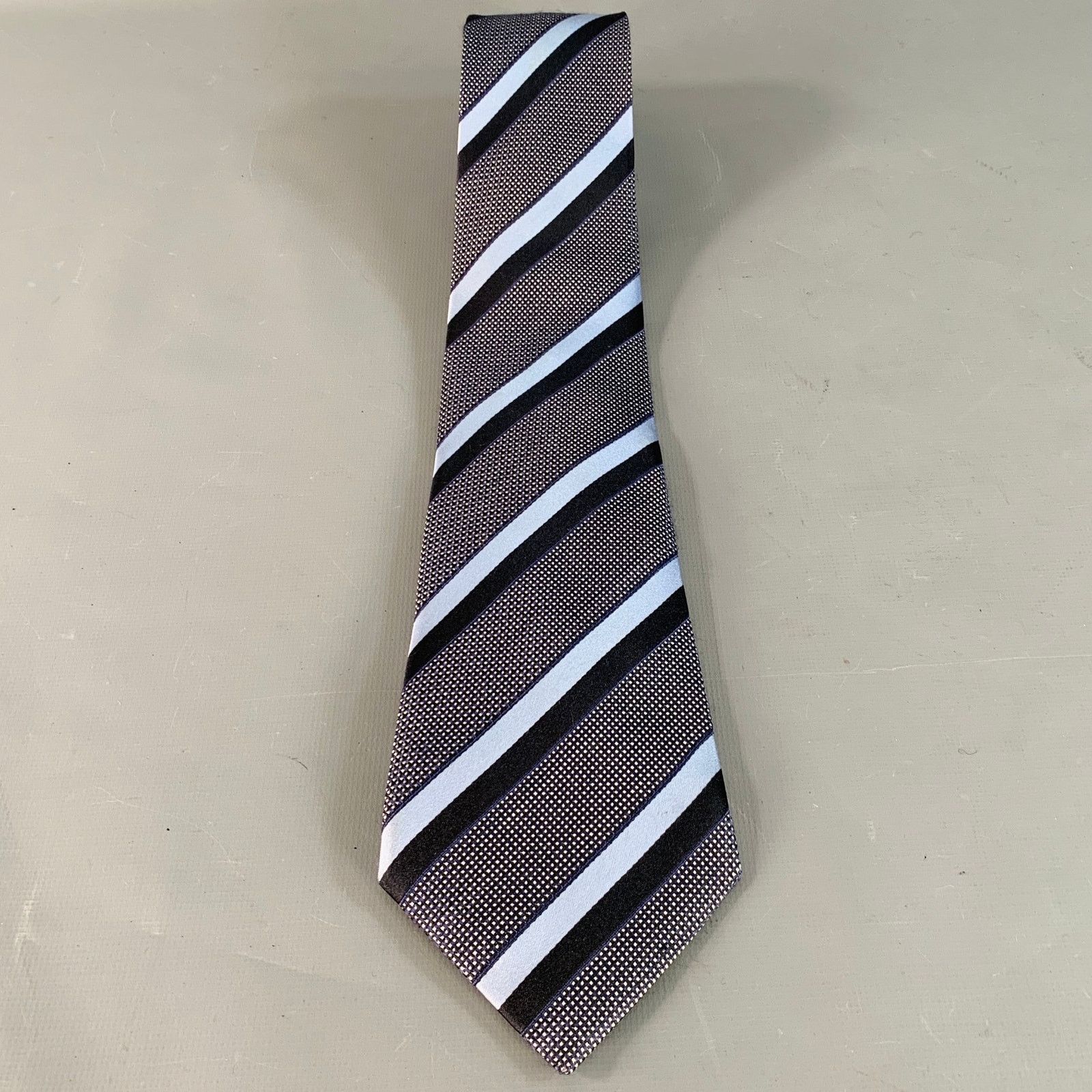 Ermenegildo Zegna Size One Size Black Blue Diagonal Stripe Silk Tie Size ONE SIZE - 3 Thumbnail